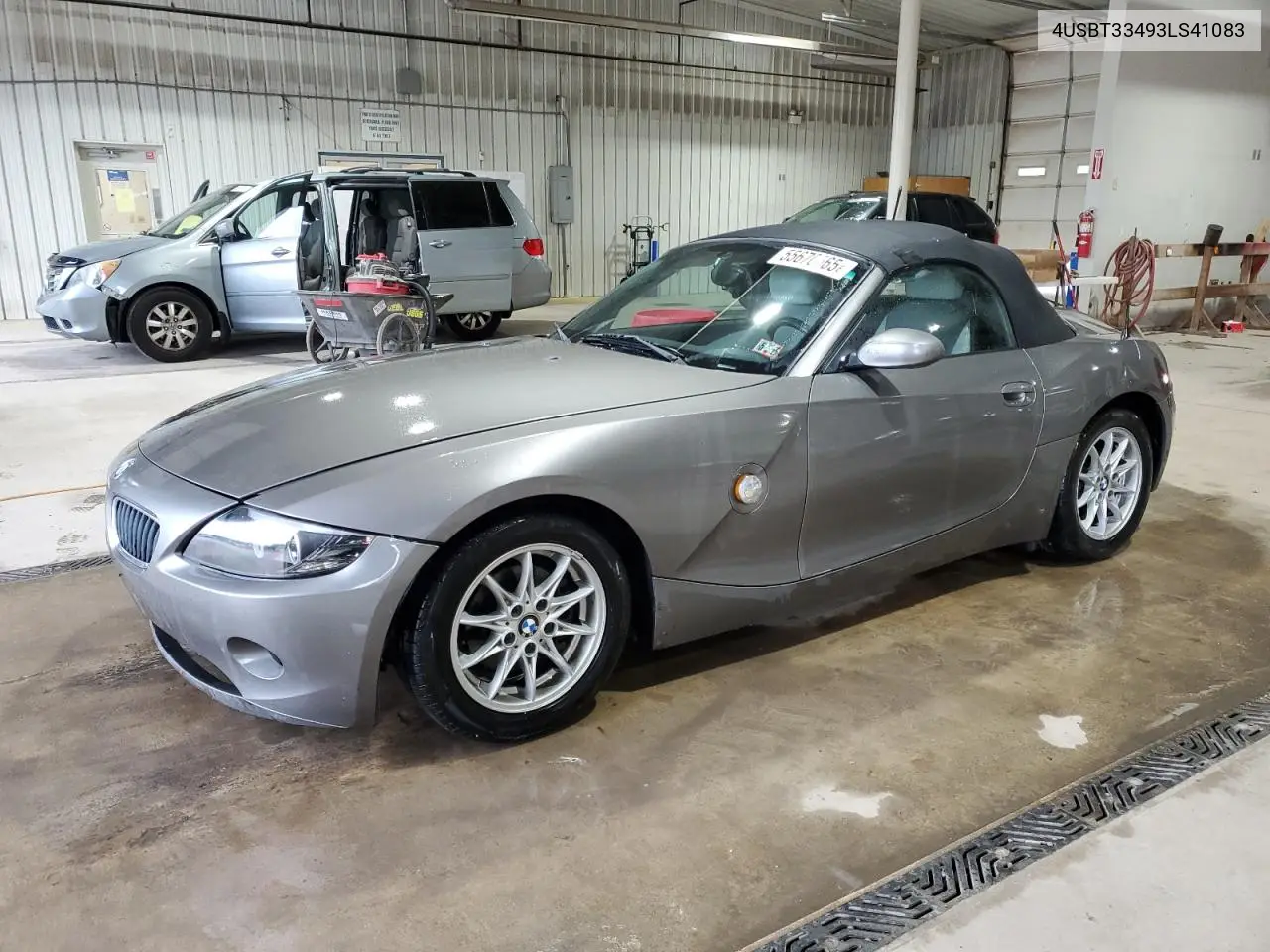 2003 BMW Z4 2.5 VIN: 4USBT33493LS41083 Lot: 55670565