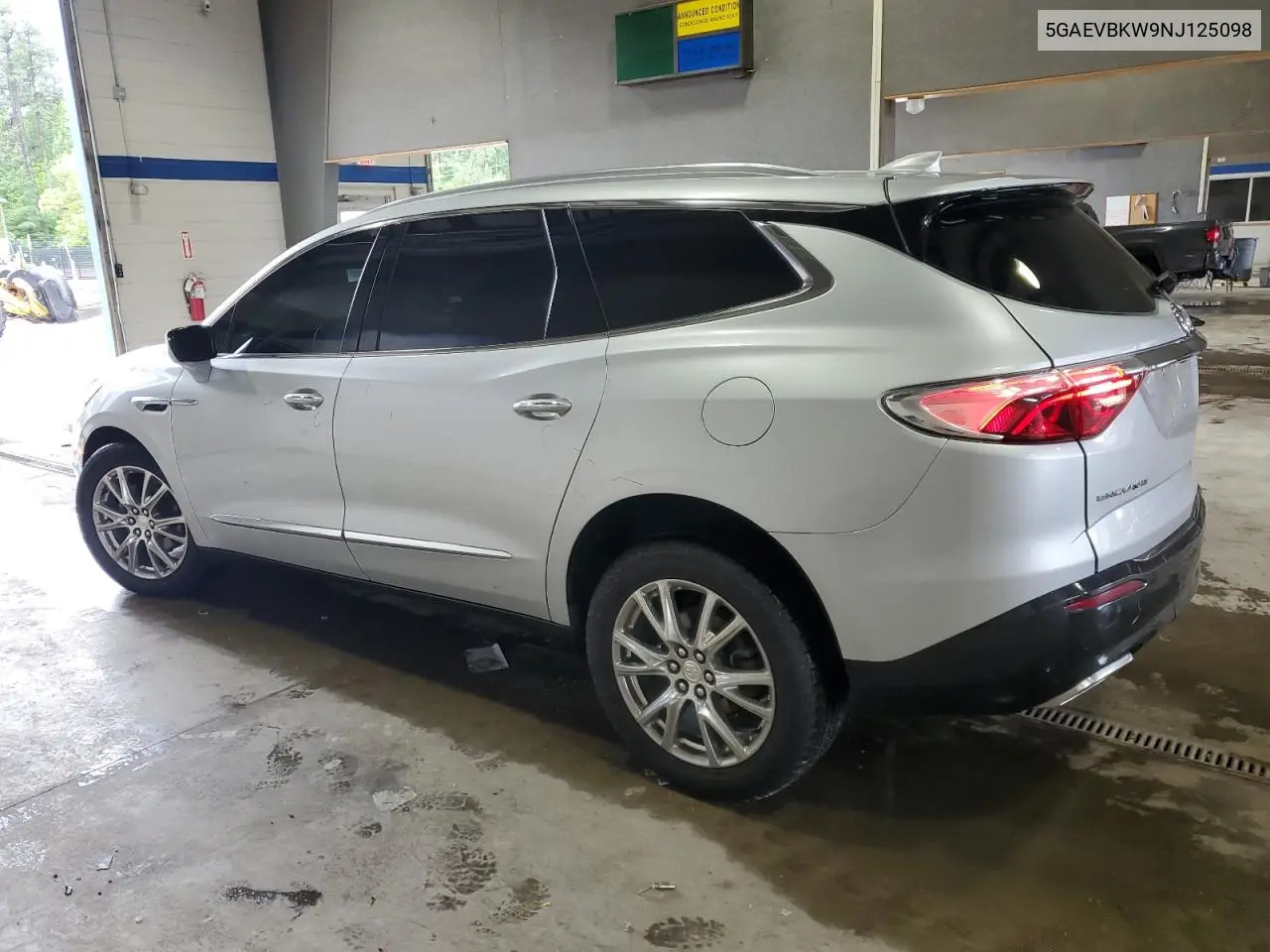 2022 Buick Enclave Premium VIN: 5GAEVBKW9NJ125098 Lot: 56930035