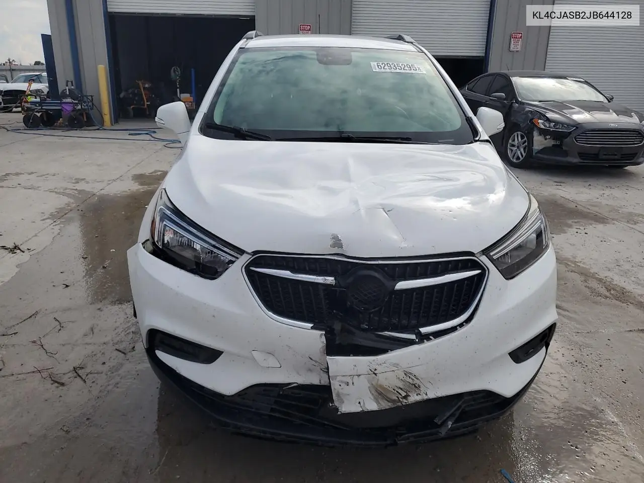 2018 Buick Encore Preferred VIN: KL4CJASB2JB644128 Lot: 62935295