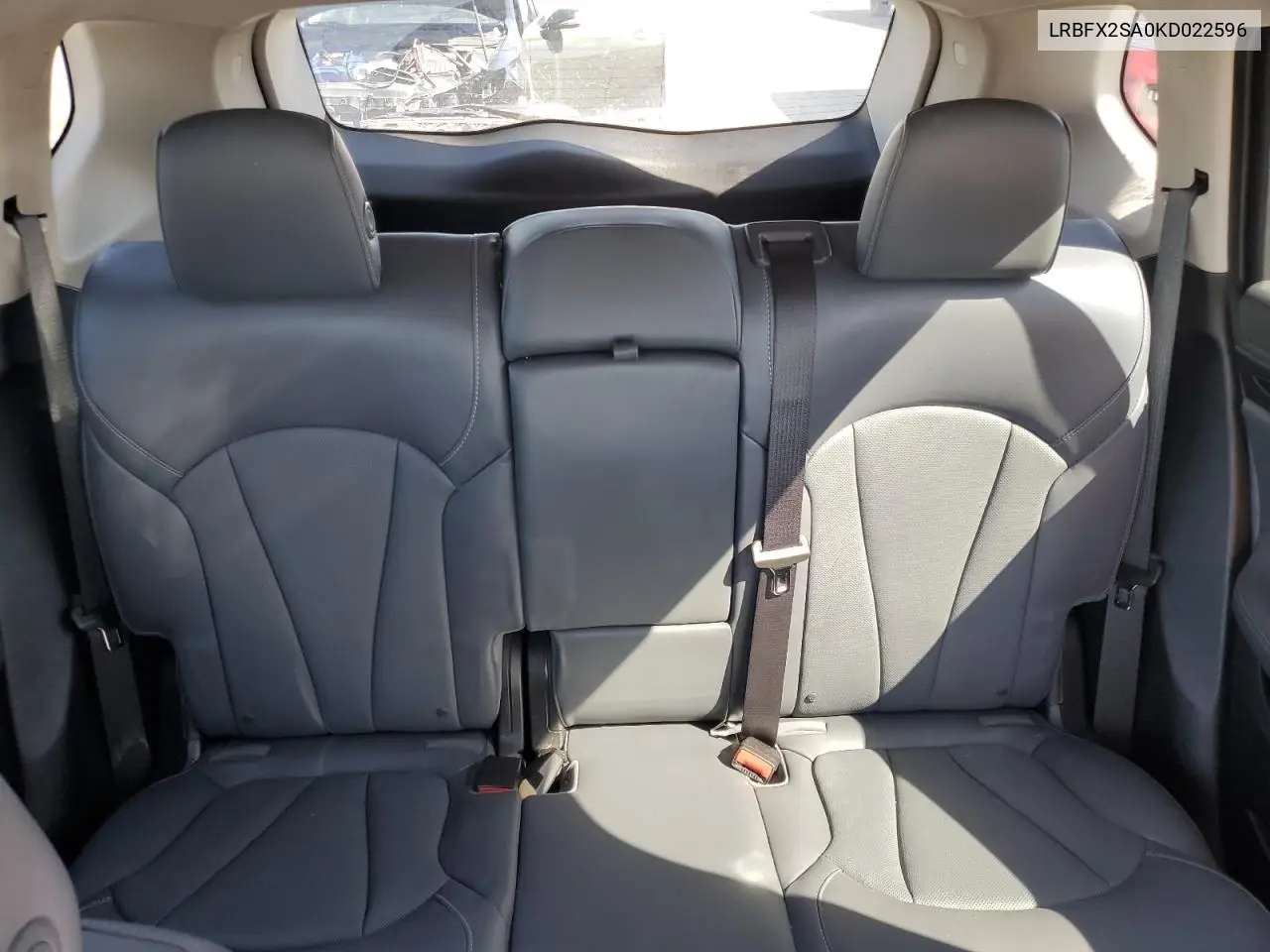 2019 Buick Envision Essence VIN: LRBFX2SA0KD022596 Lot: 55992155