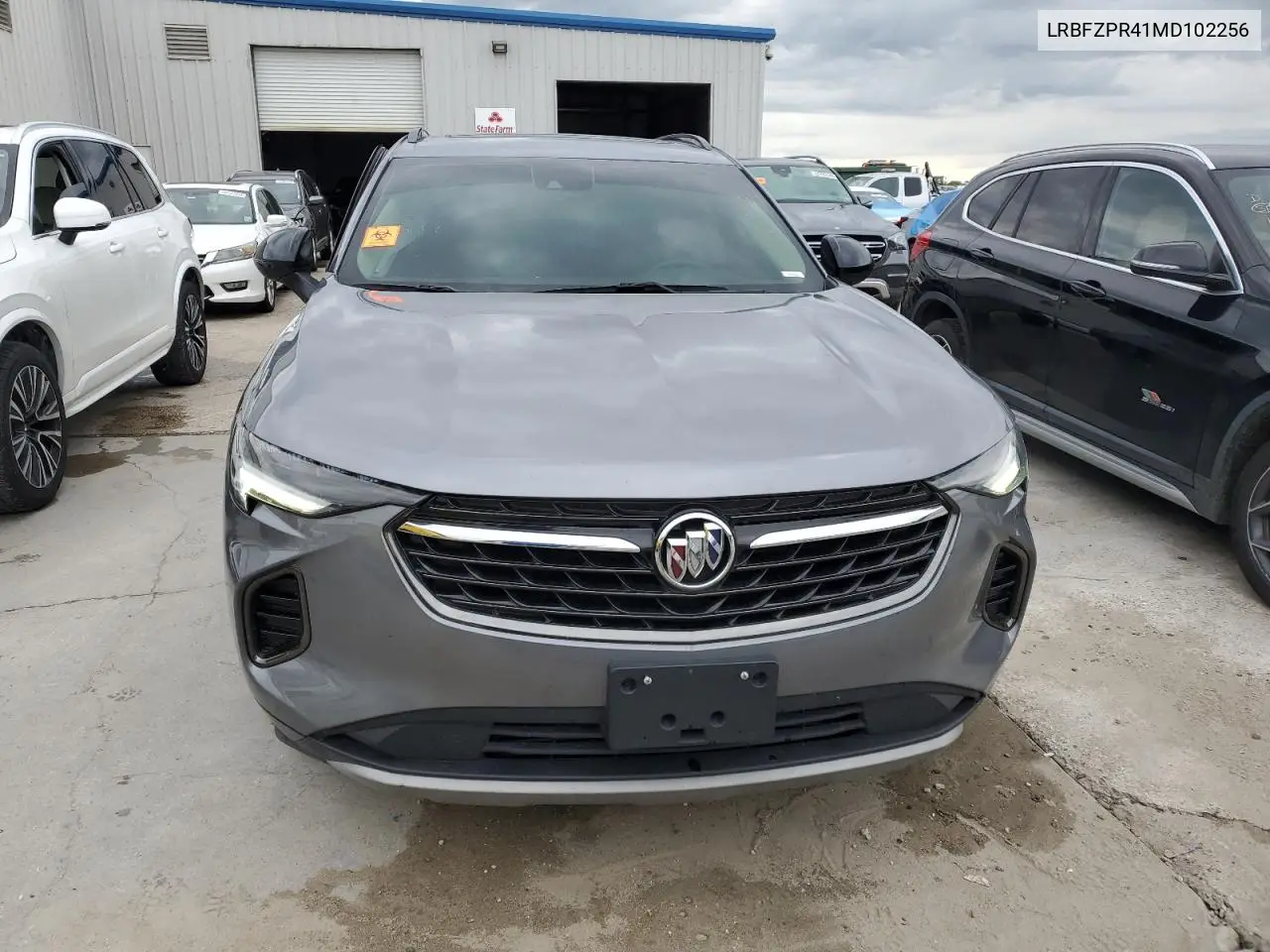 2021 Buick Envision Essence VIN: LRBFZPR41MD102256 Lot: 52940085