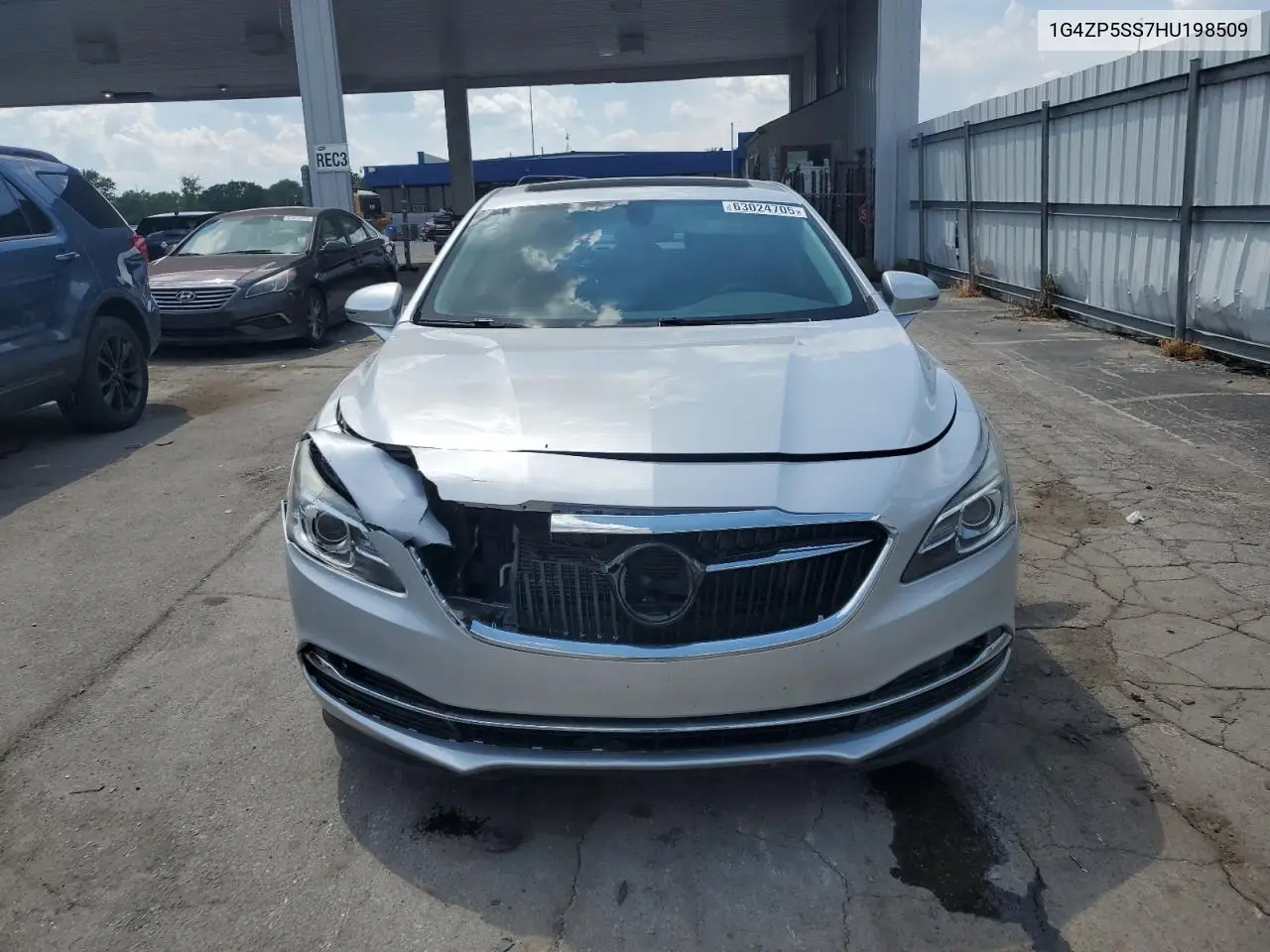 2017 Buick Lacrosse Essence VIN: 1G4ZP5SS7HU198509 Lot: 63024705