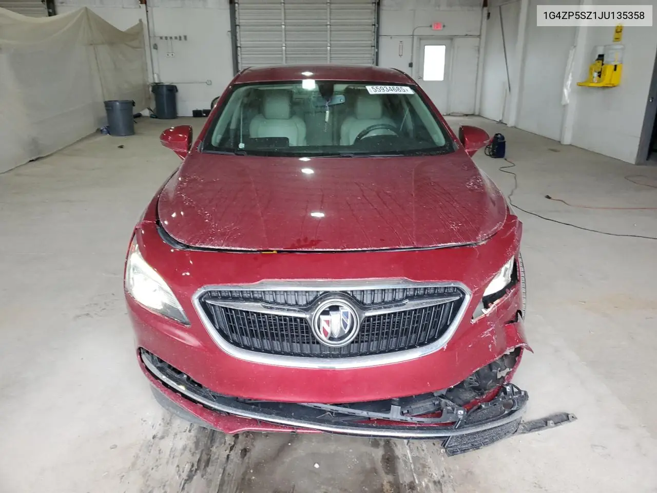 2018 Buick Lacrosse Essence VIN: 1G4ZP5SZ1JU135358 Lot: 55934685