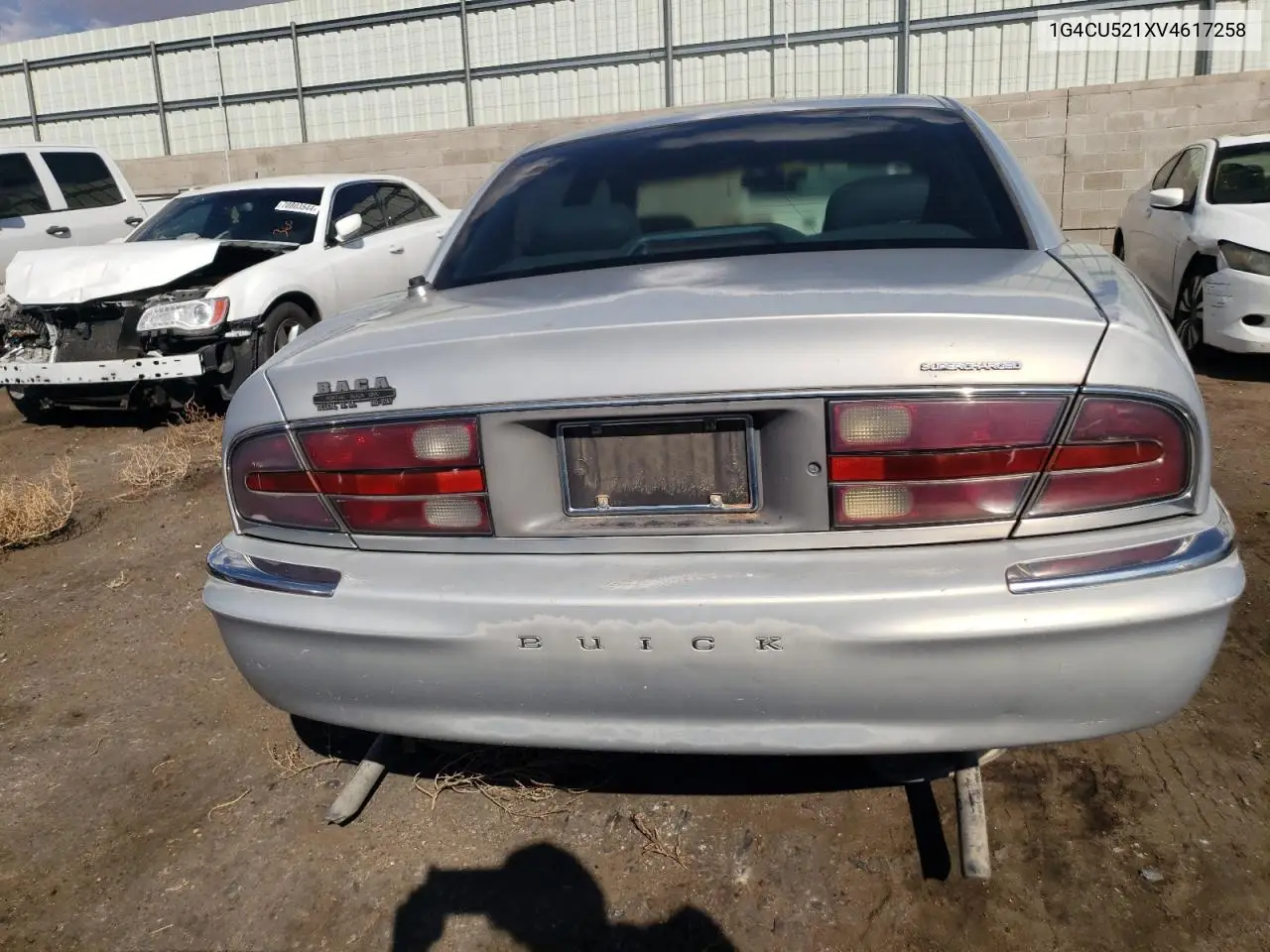 1997 Buick Park Avenue Ultra VIN: 1G4CU521XV4617258 Lot: 56000705