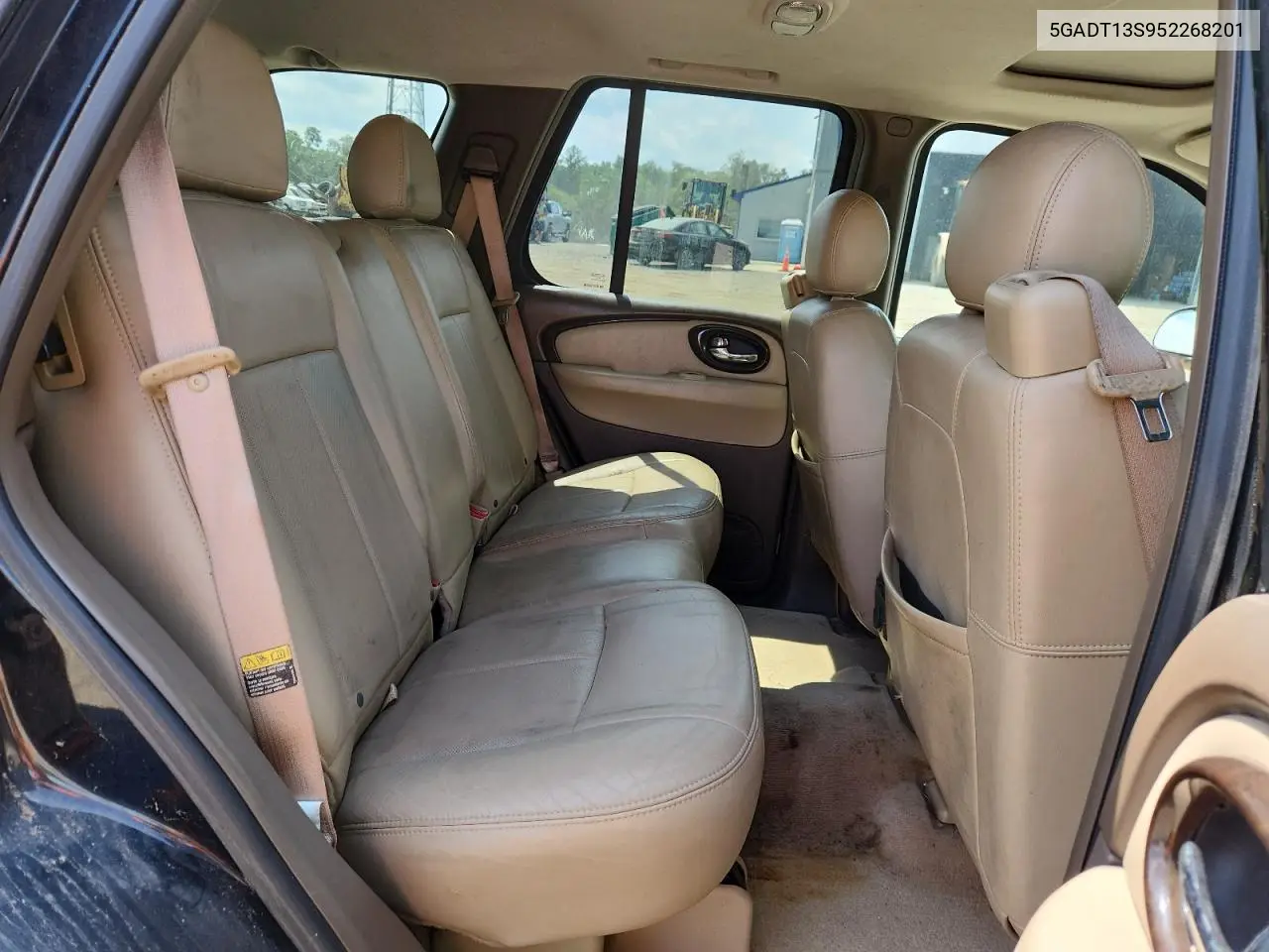 2005 Buick Rainier Cxl VIN: 5GADT13S952268201 Lot: 65926105