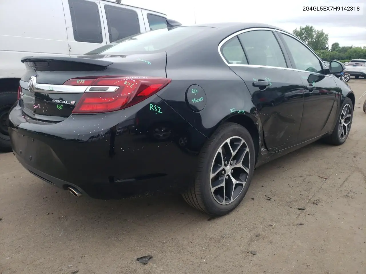 2017 Buick Regal Sport Touring VIN: 2G4GL5EX7H9142318 Lot: 62061375