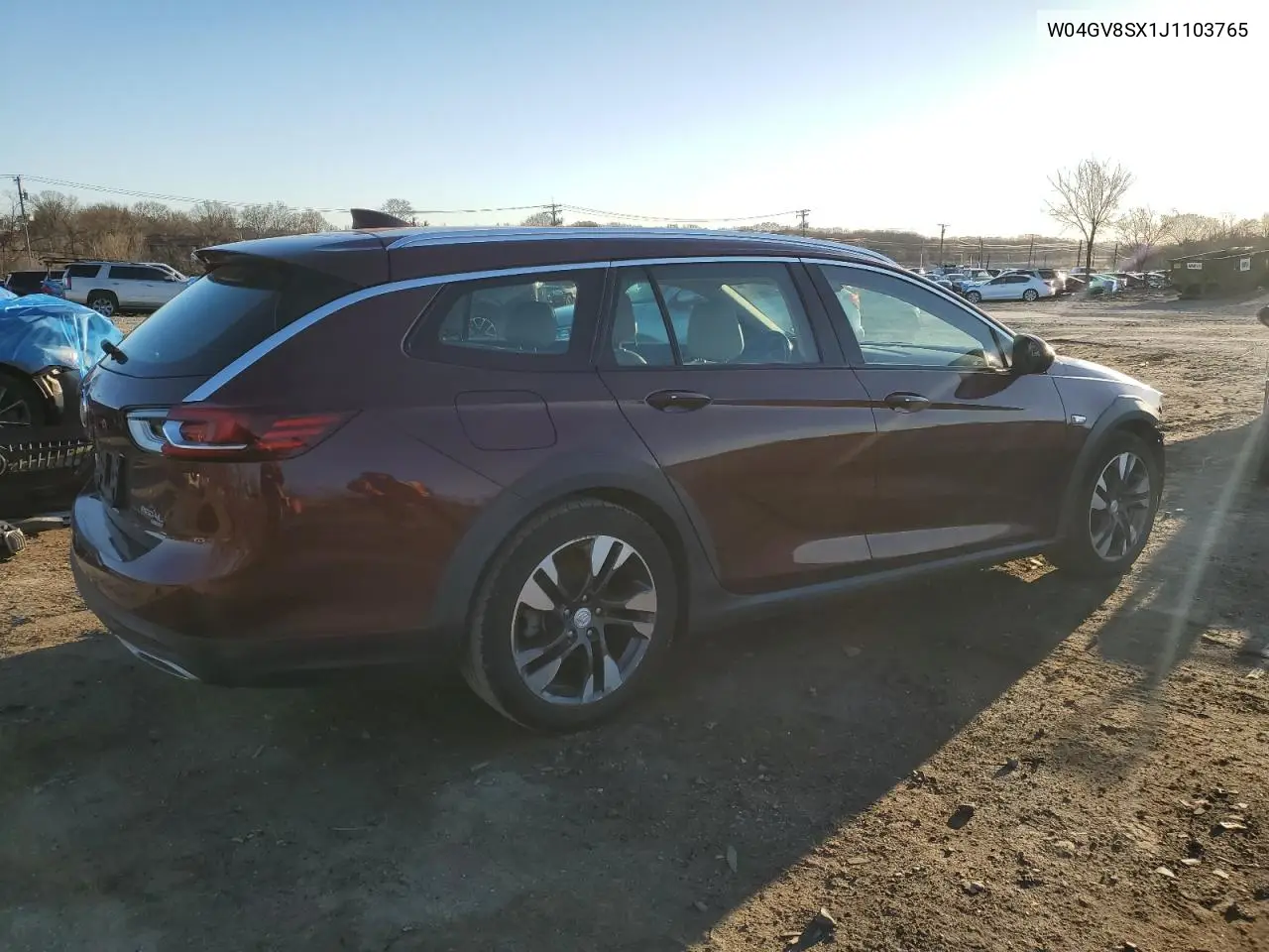 2018 Buick Regal Tourx Essence VIN: W04GV8SX1J1103765 Lot: 49679465