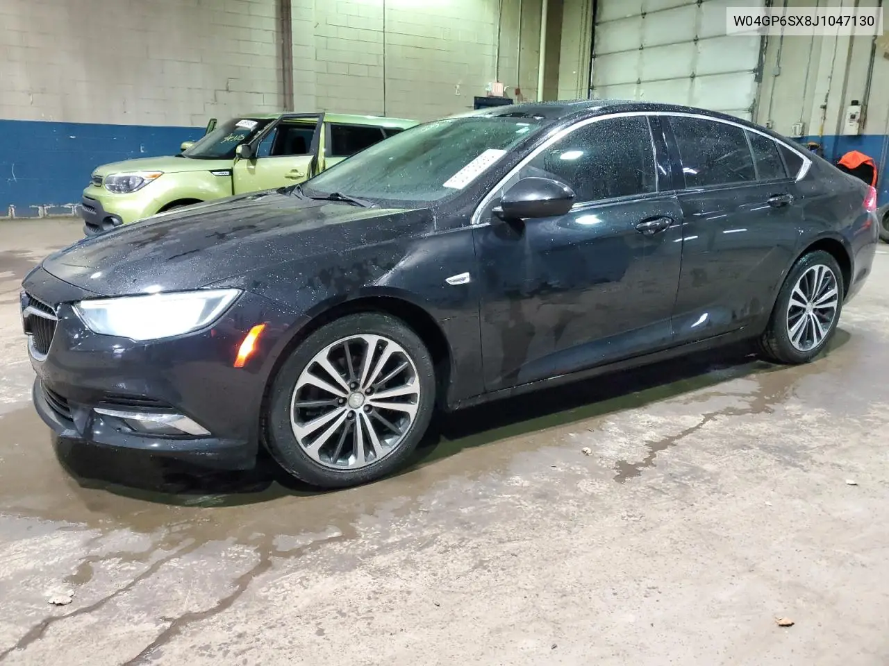 2018 Buick Regal Essence VIN: W04GP6SX8J1047130 Lot: 50153395