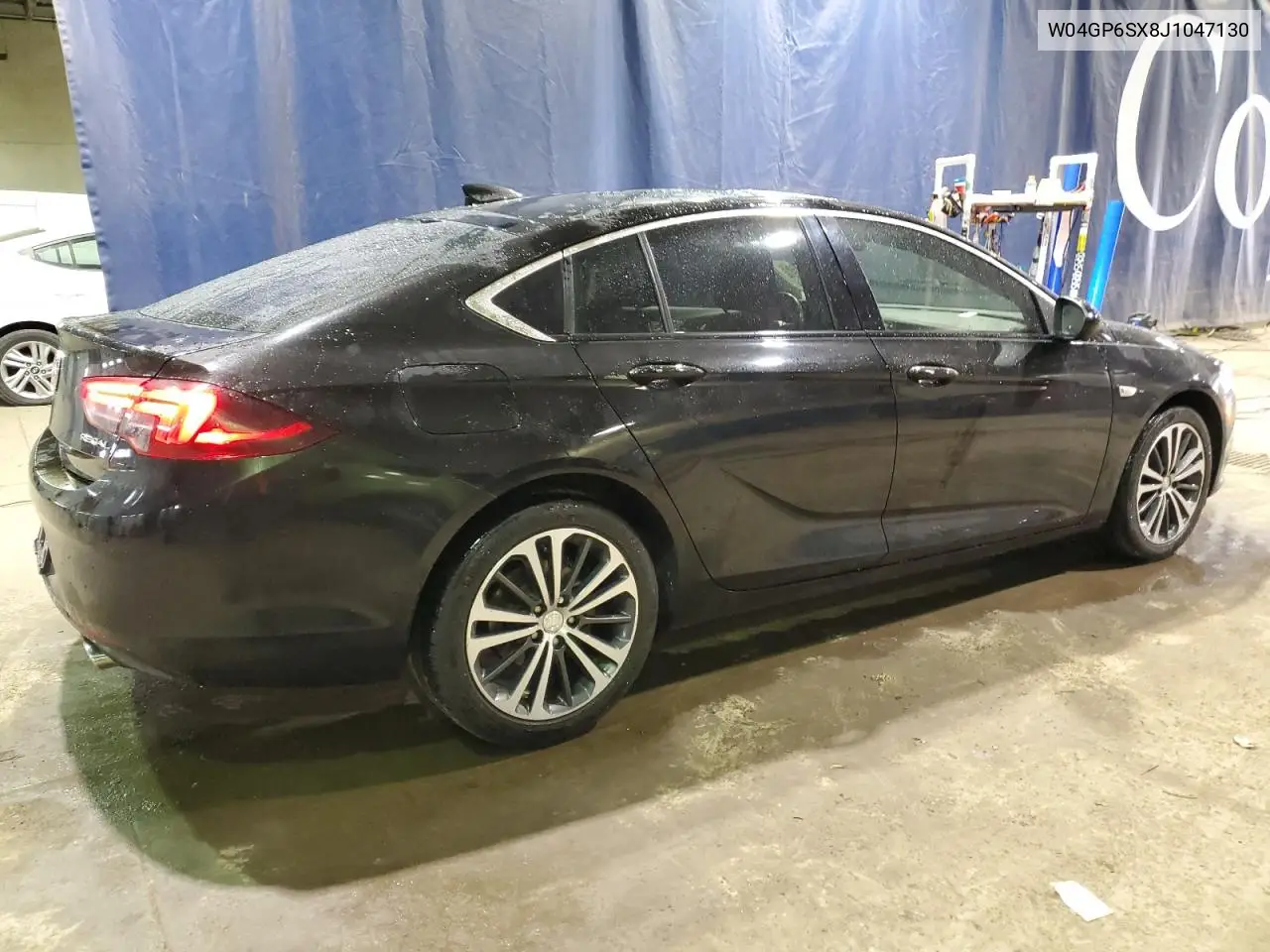 2018 Buick Regal Essence VIN: W04GP6SX8J1047130 Lot: 50153395