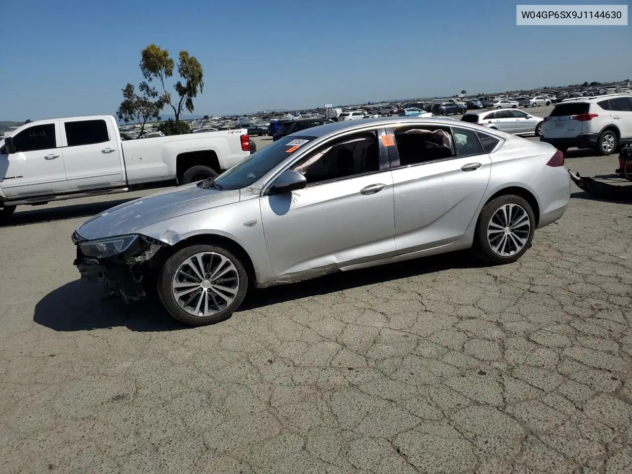 2018 Buick Regal Essence VIN: W04GP6SX9J1144630 Lot: 53074585