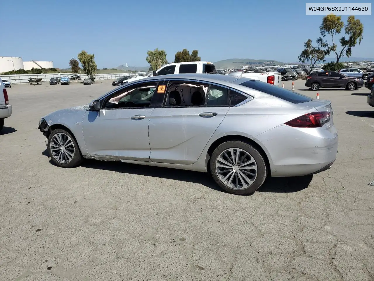 2018 Buick Regal Essence VIN: W04GP6SX9J1144630 Lot: 53074585