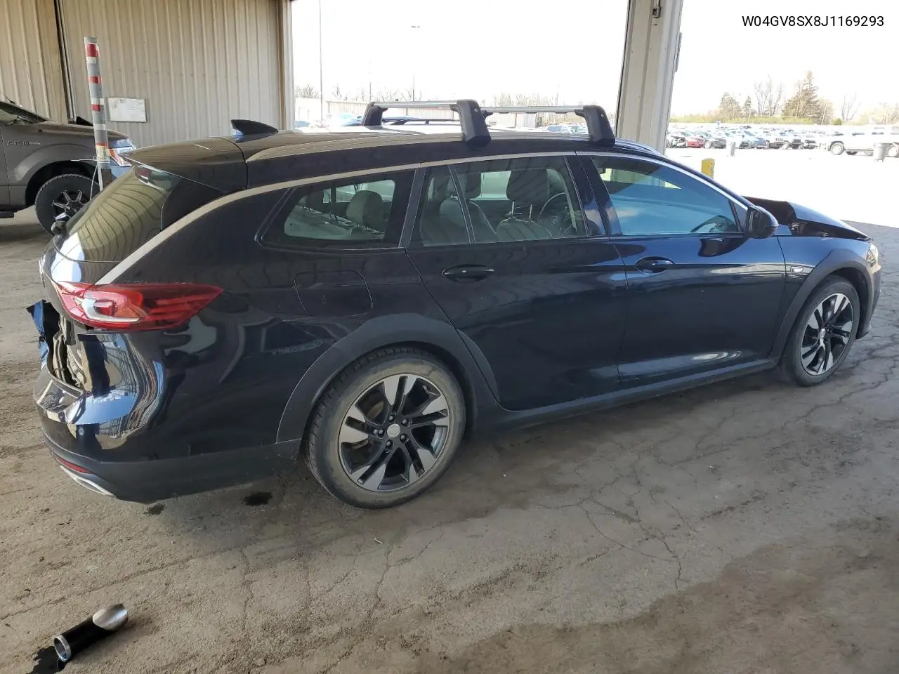 2018 Buick Regal Tourx Essence VIN: W04GV8SX8J1169293 Lot: 53415675