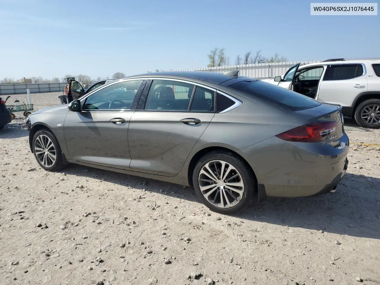 2018 Buick Regal Essence VIN: W04GP6SX2J1076445 Lot: 56044915
