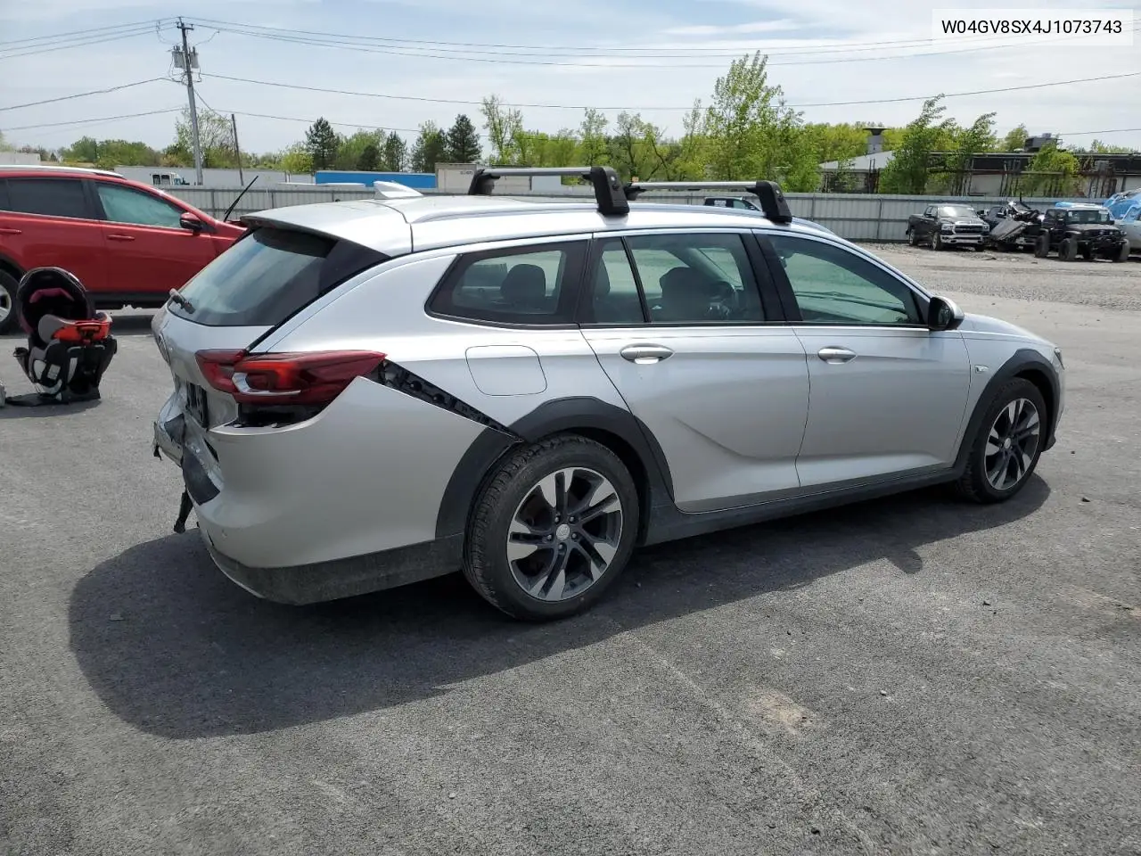2018 Buick Regal Tourx Essence VIN: W04GV8SX4J1073743 Lot: 56561755