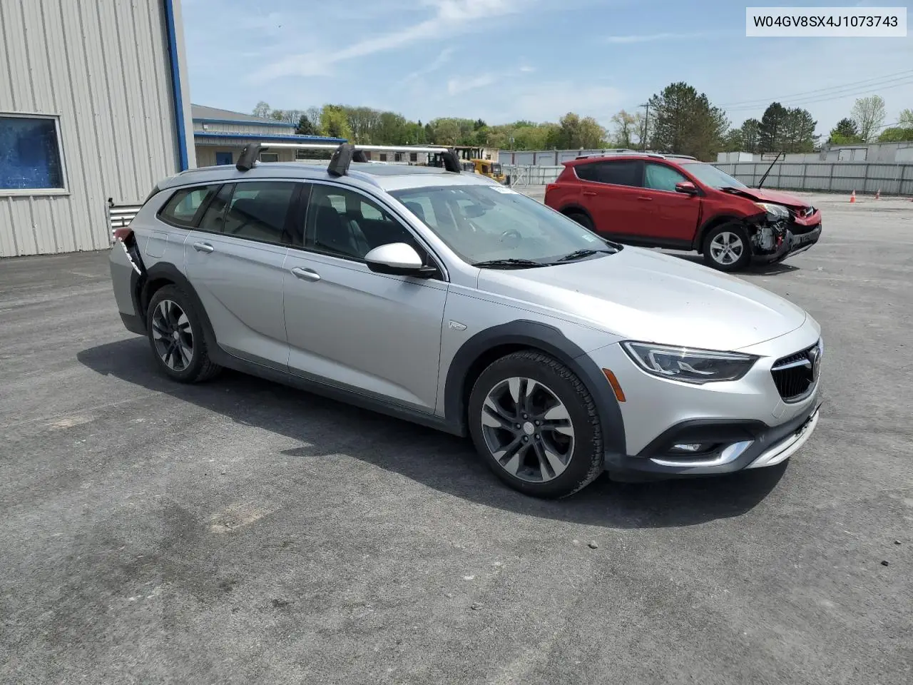 2018 Buick Regal Tourx Essence VIN: W04GV8SX4J1073743 Lot: 56561755