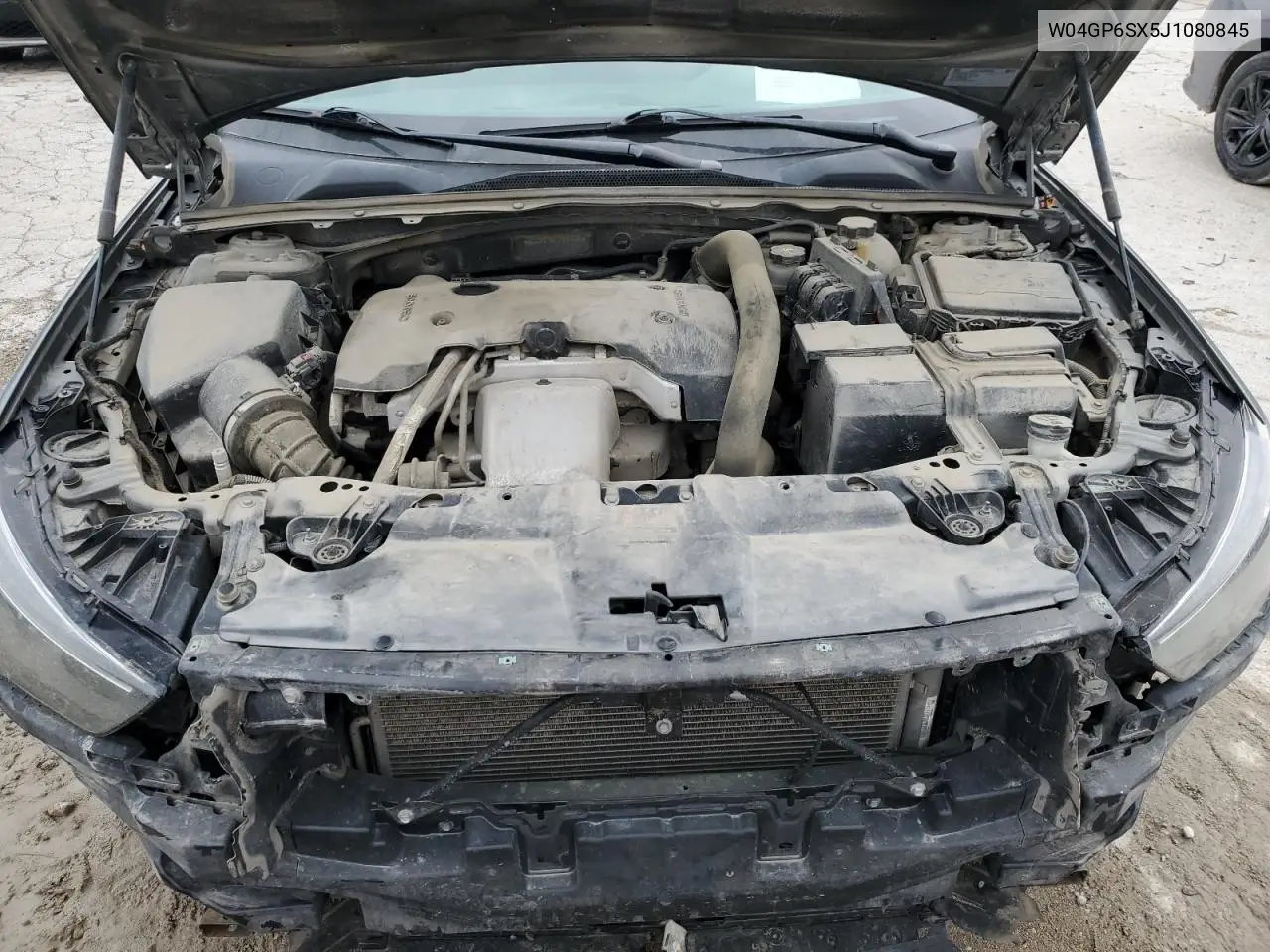 2018 Buick Regal Essence VIN: W04GP6SX5J1080845 Lot: 58384595