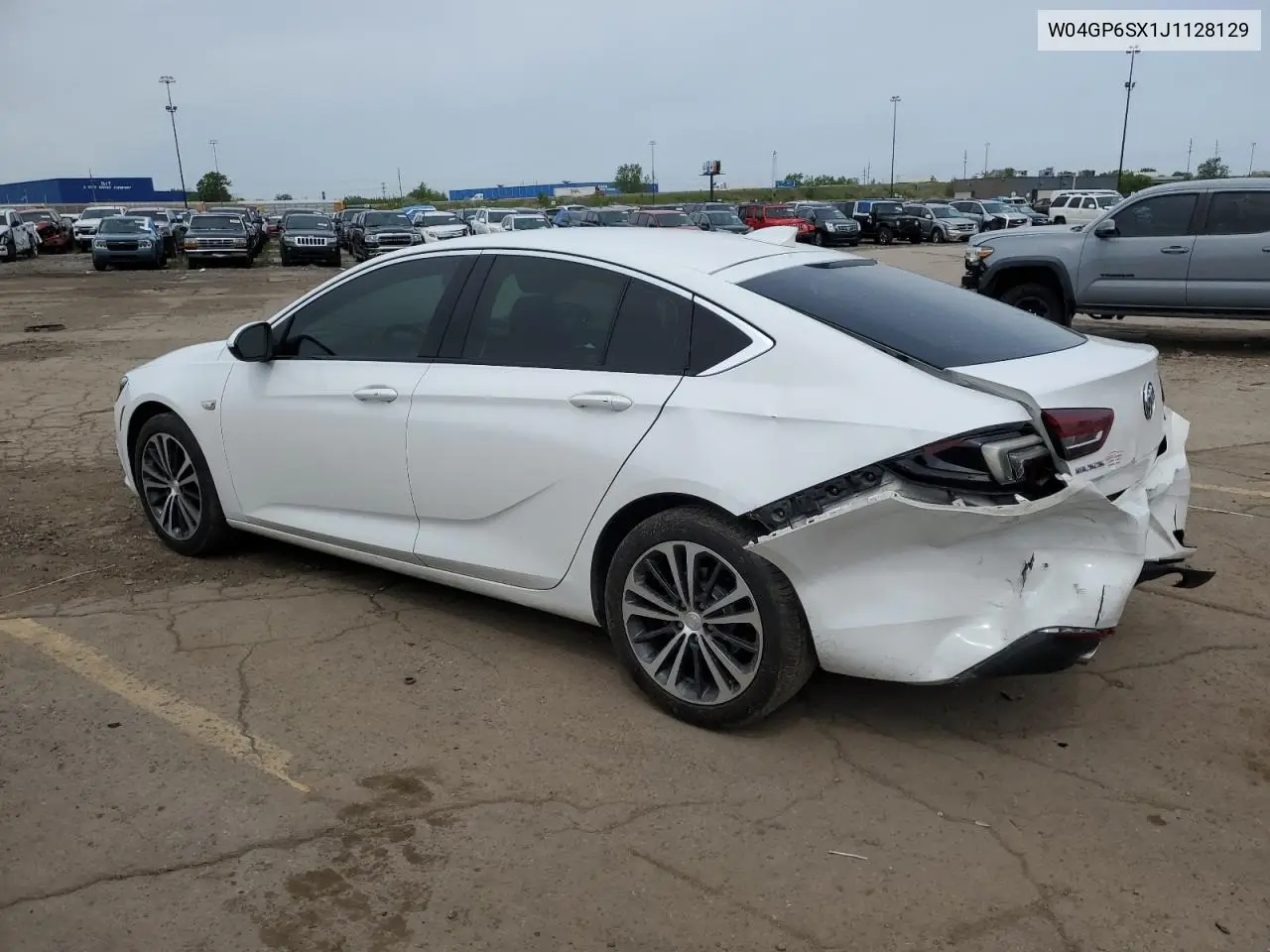 2018 Buick Regal Essence VIN: W04GP6SX1J1128129 Lot: 58543215