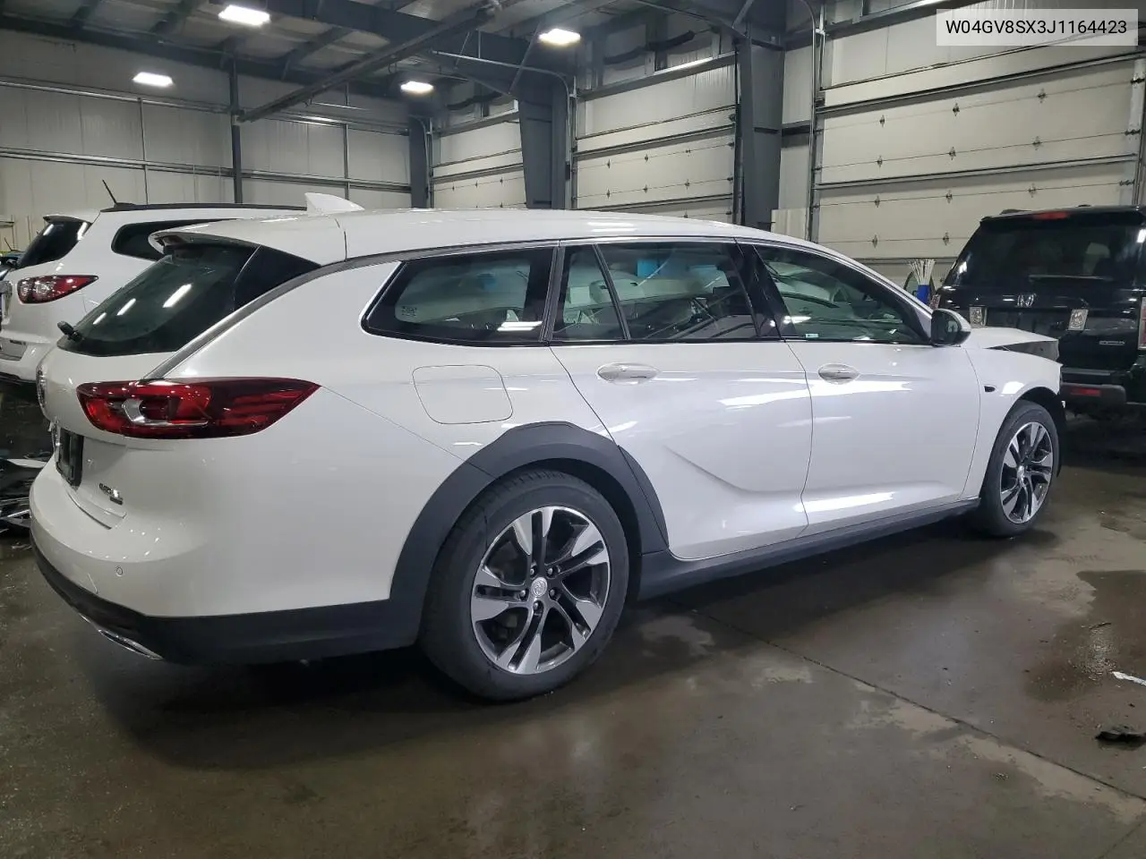2018 Buick Regal Tourx Essence VIN: W04GV8SX3J1164423 Lot: 60327935