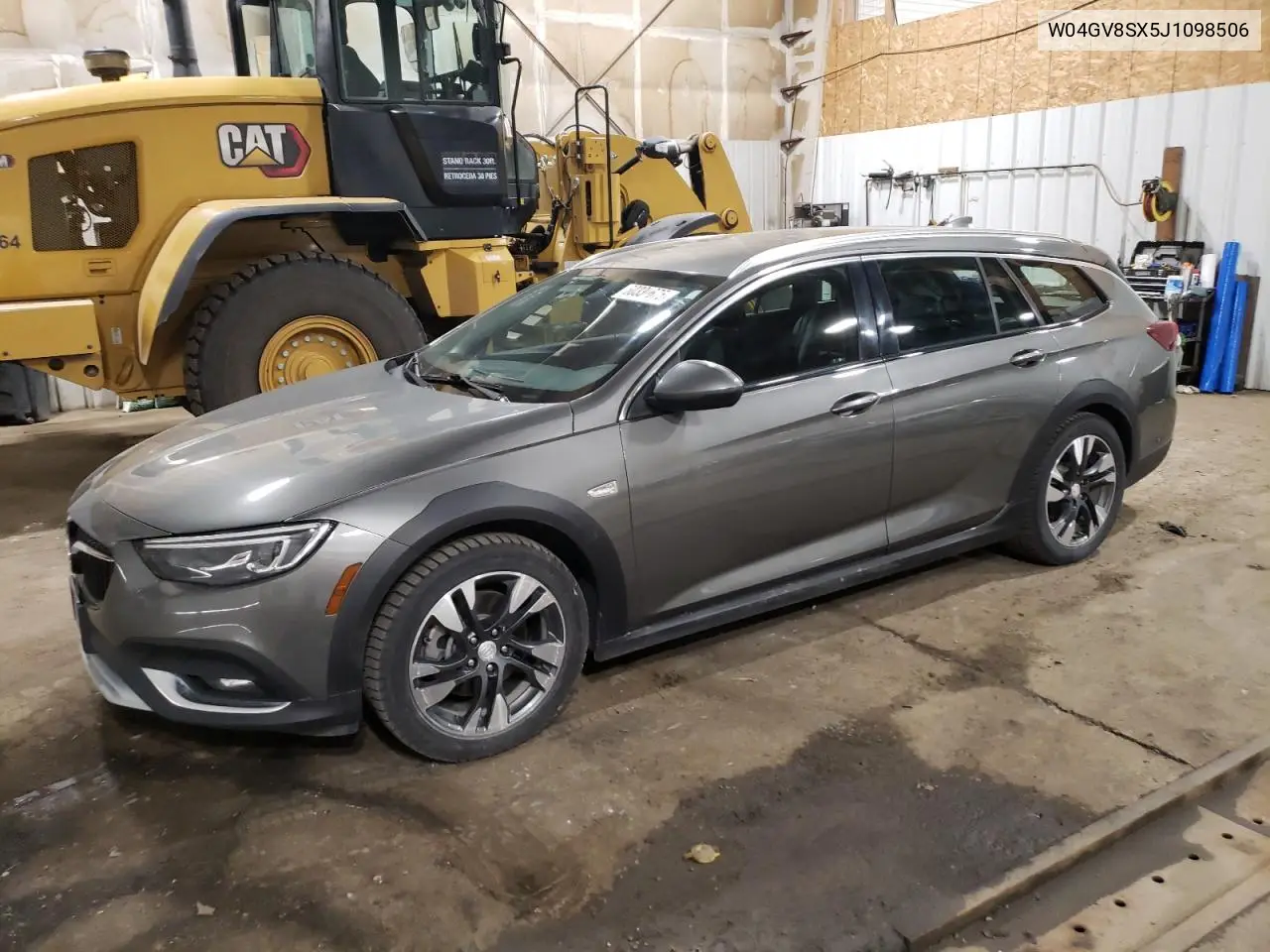 2018 Buick Regal Tourx Essence VIN: W04GV8SX5J1098506 Lot: 60330675