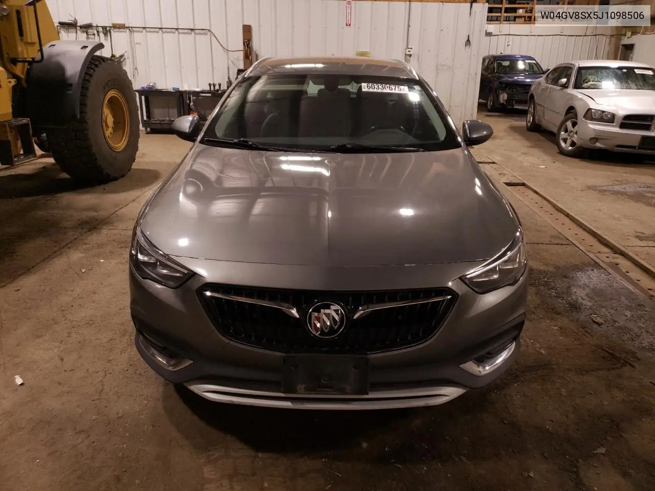 2018 Buick Regal Tourx Essence VIN: W04GV8SX5J1098506 Lot: 60330675