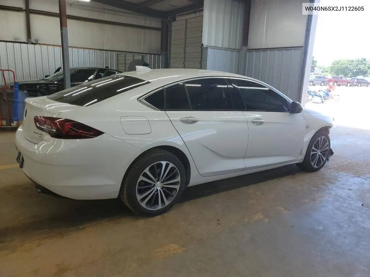 2018 Buick Regal Preferred Ii VIN: W04GN6SX2J1122605 Lot: 61604145