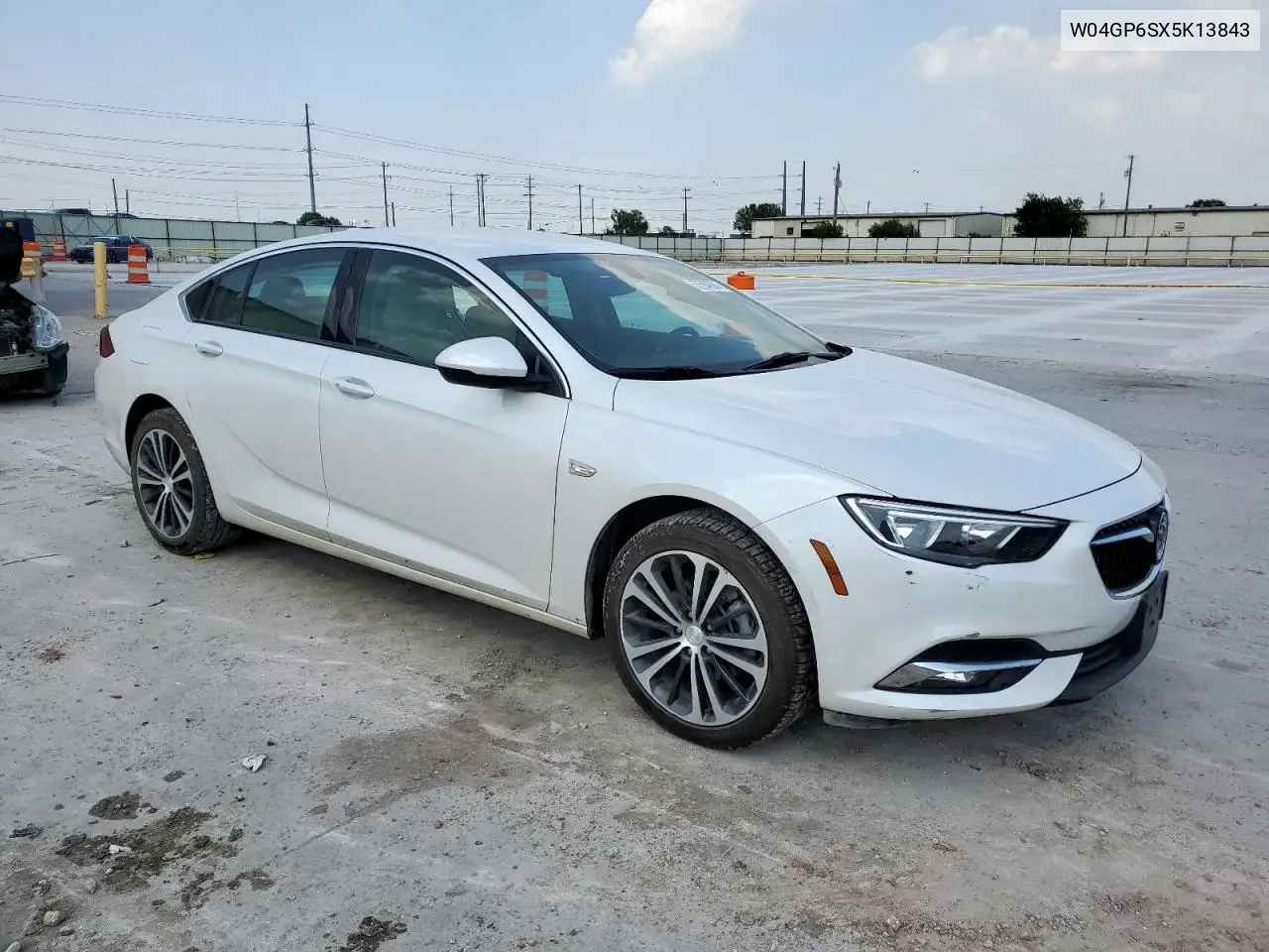 2019 Buick Regal Essence VIN: W04GP6SX5K13843 Lot: 57594625