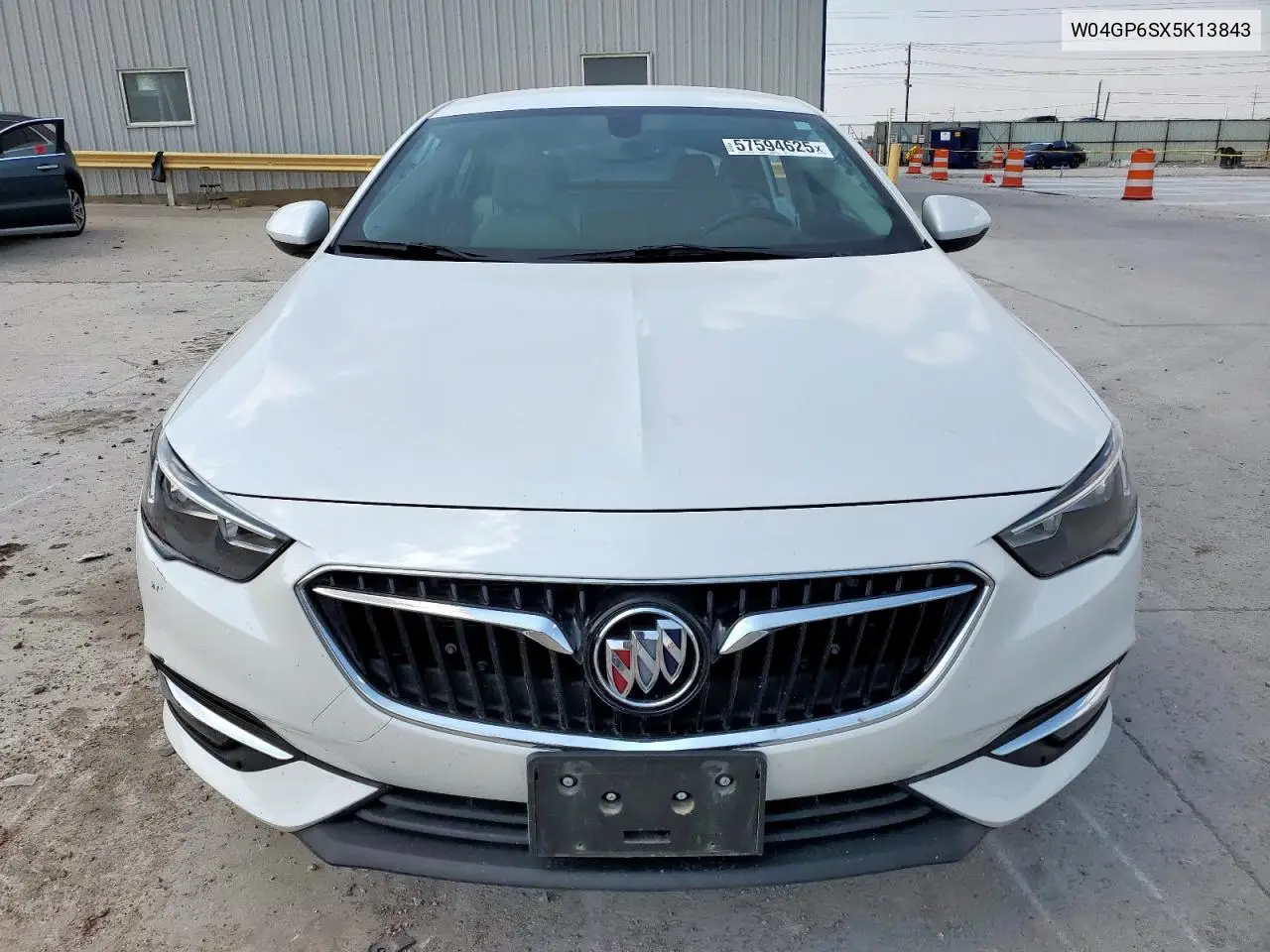 2019 Buick Regal Essence VIN: W04GP6SX5K13843 Lot: 57594625