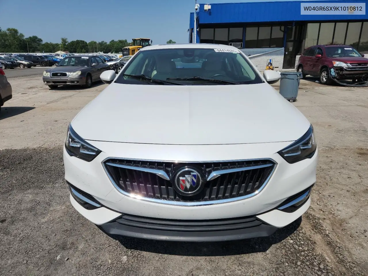 2019 Buick Regal Essence VIN: W04GR6SX9K1010812 Lot: 64414685