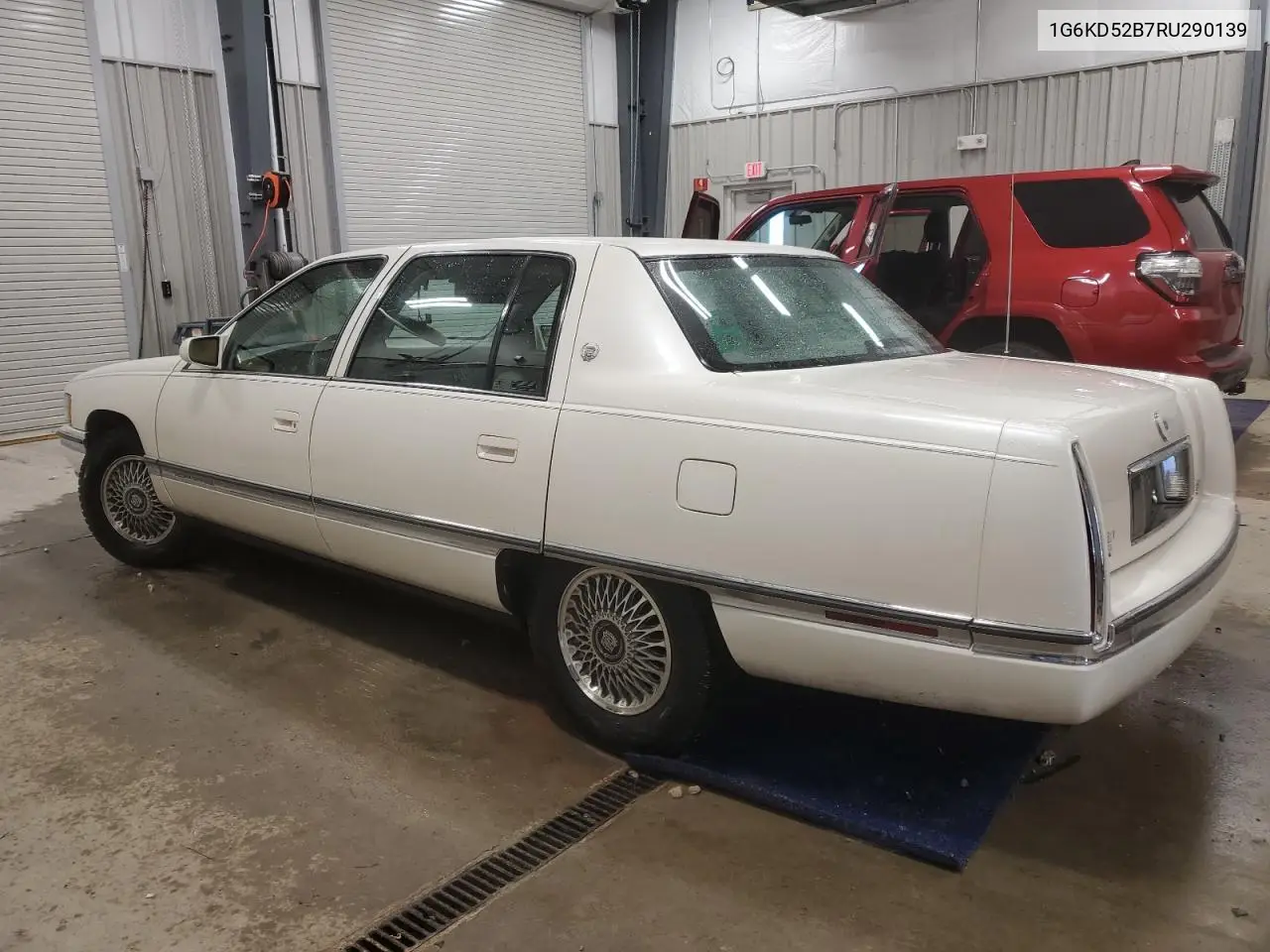 1994 Cadillac Deville VIN: 1G6KD52B7RU290139 Lot: 46899465