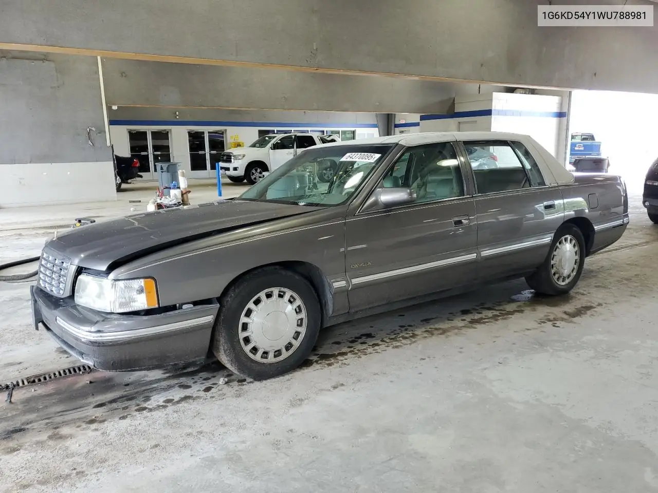 1998 Cadillac Deville VIN: 1G6KD54Y1WU788981 Lot: 64370095
