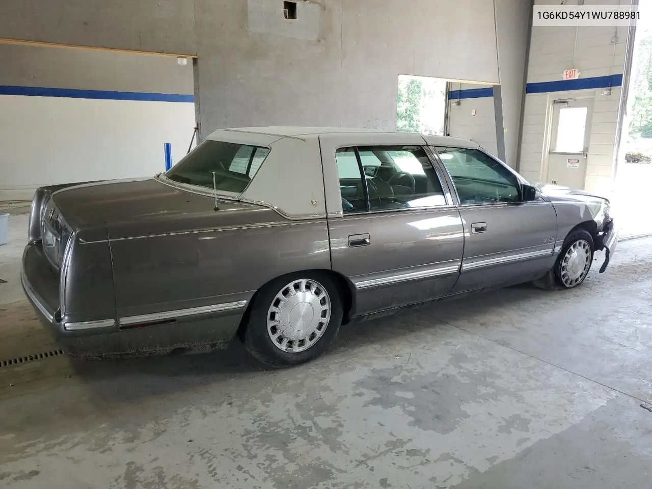 1998 Cadillac Deville VIN: 1G6KD54Y1WU788981 Lot: 64370095