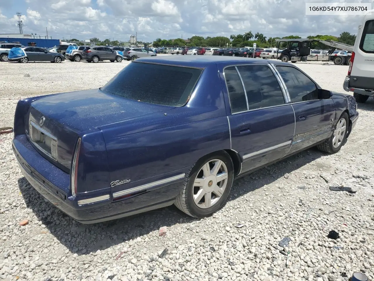 1999 Cadillac Deville VIN: 1G6KD54Y7XU786704 Lot: 61730015