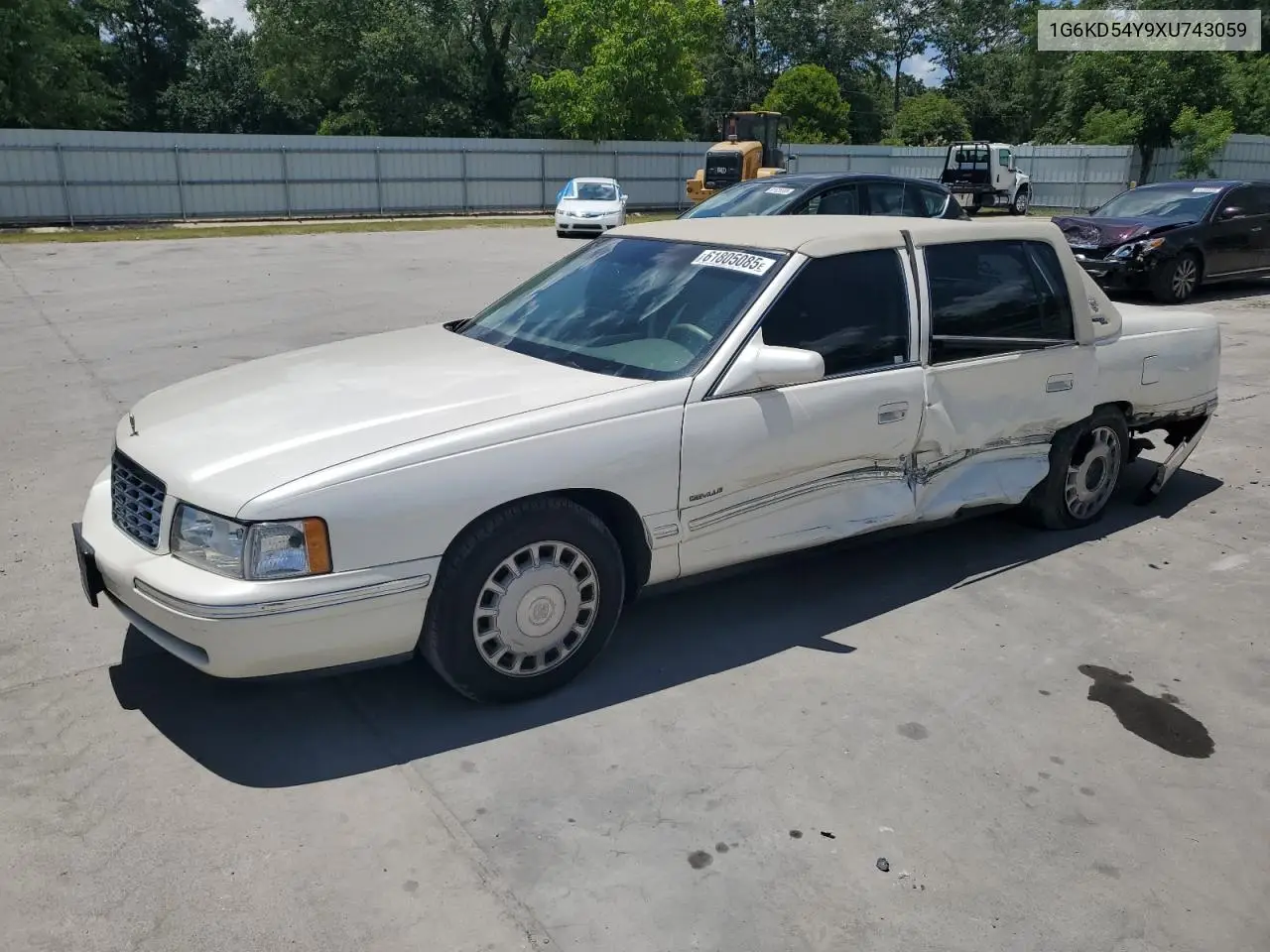 1999 Cadillac Deville VIN: 1G6KD54Y9XU743059 Lot: 61805085