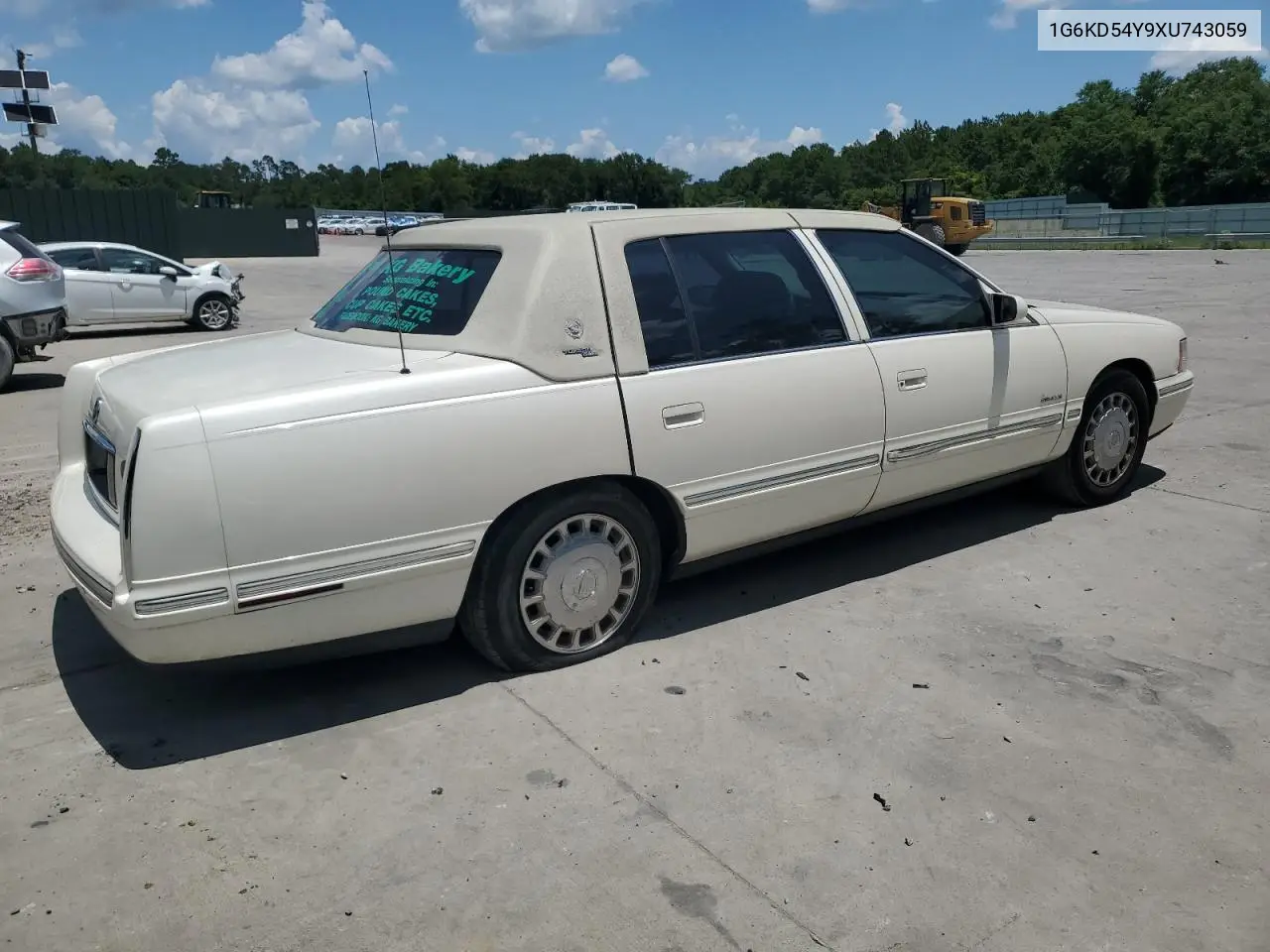 1999 Cadillac Deville VIN: 1G6KD54Y9XU743059 Lot: 61805085