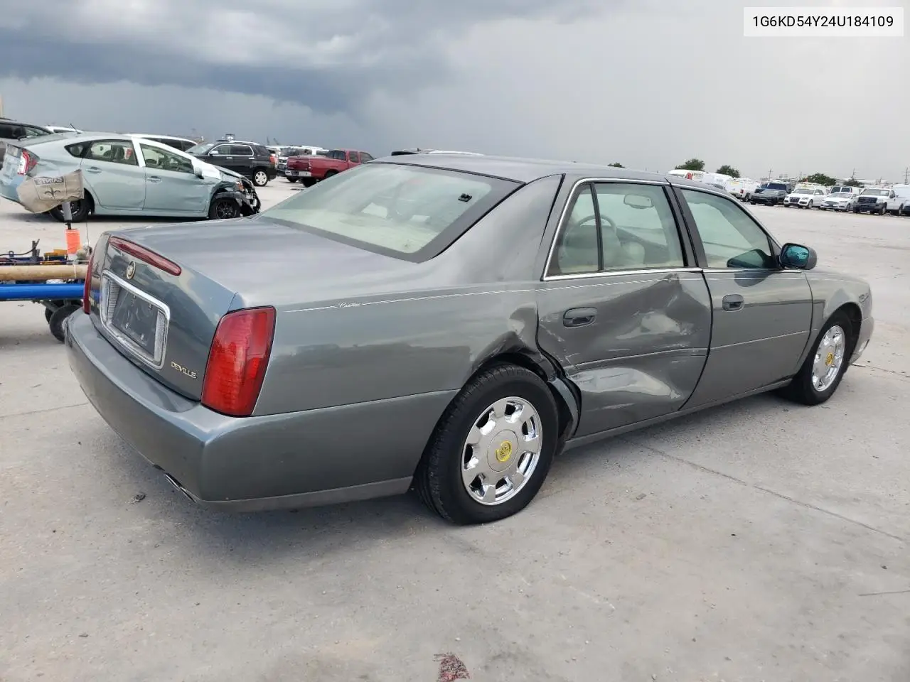 2004 Cadillac Deville VIN: 1G6KD54Y24U184109 Lot: 61820735