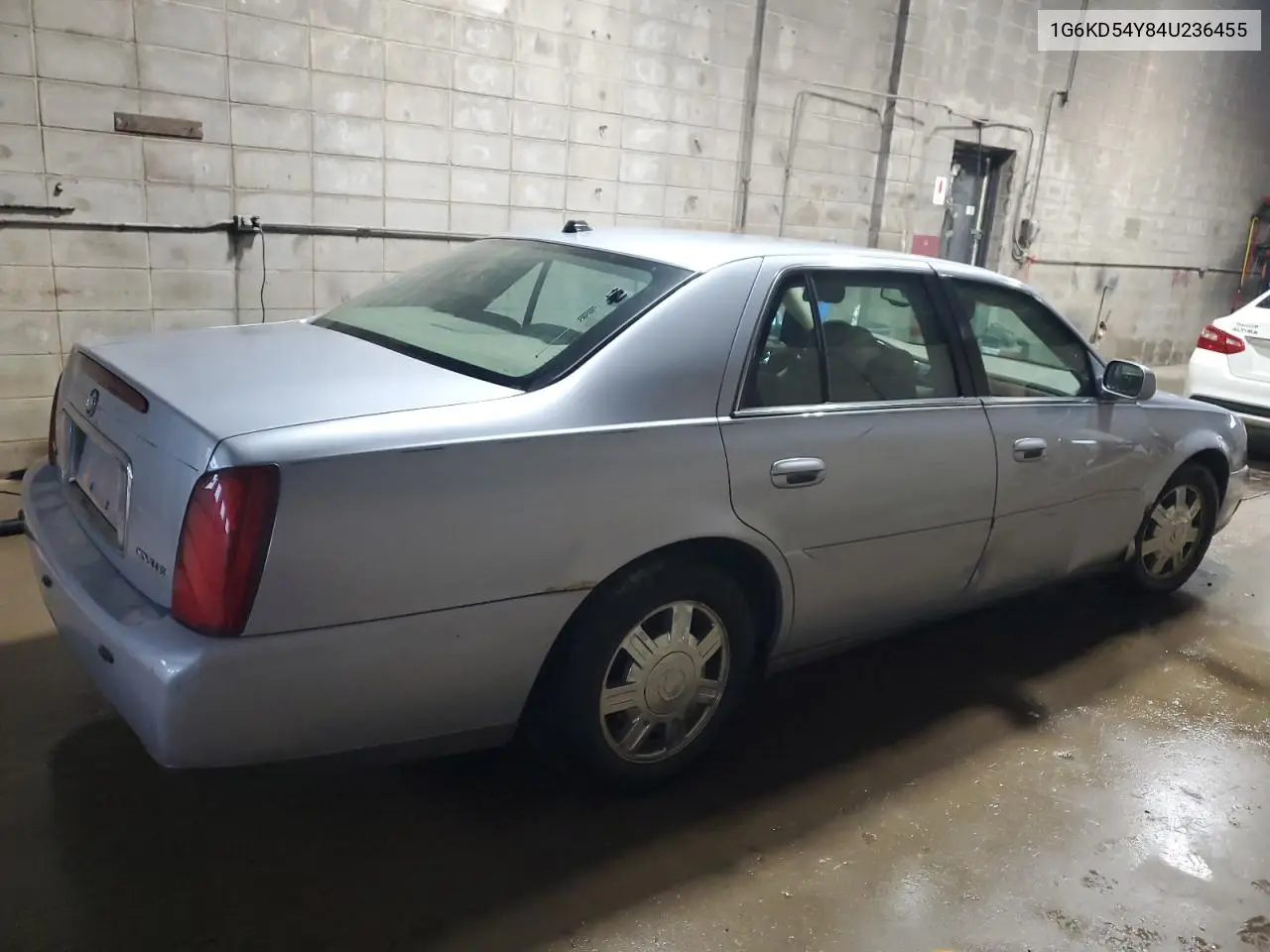 2004 Cadillac Deville VIN: 1G6KD54Y84U236455 Lot: 62503245
