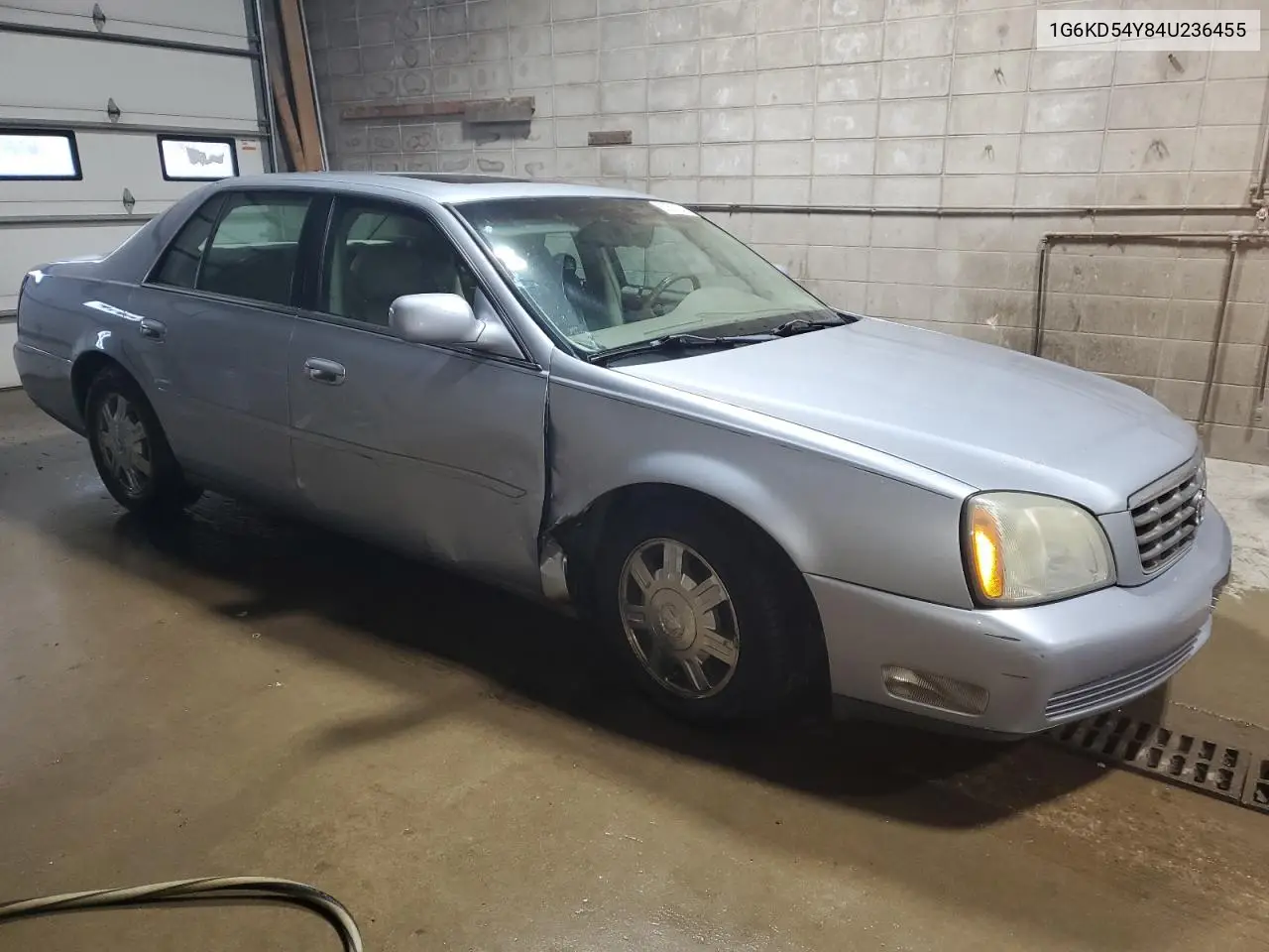 2004 Cadillac Deville VIN: 1G6KD54Y84U236455 Lot: 62503245