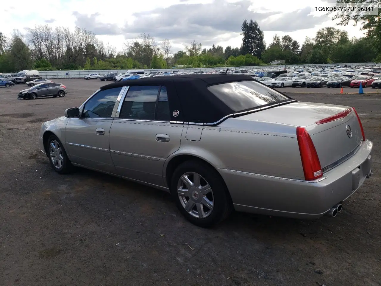 2007 Cadillac Dts VIN: 1G6KD57Y97U196841 Lot: 55702525