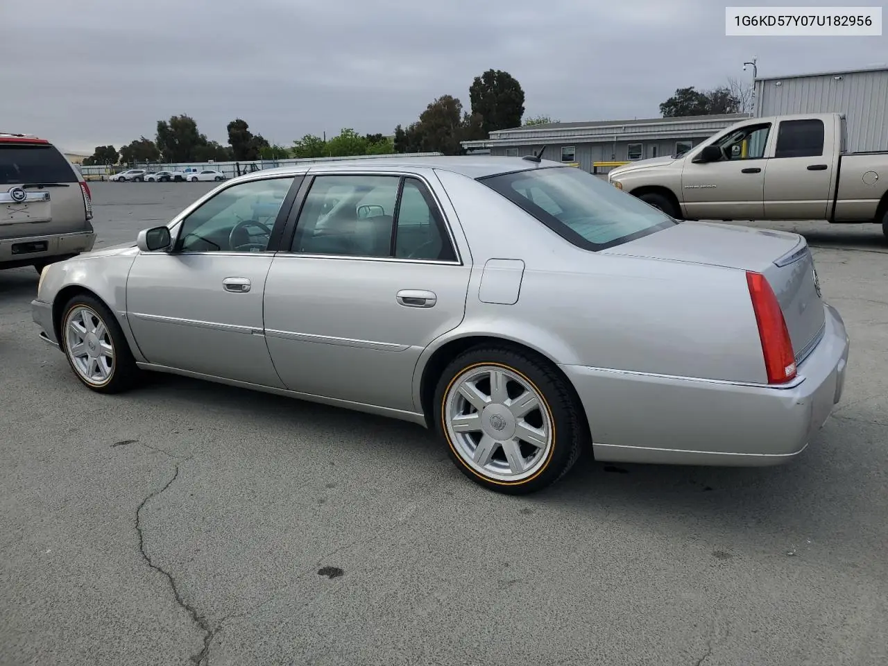 2007 Cadillac Dts VIN: 1G6KD57Y07U182956 Lot: 56009395