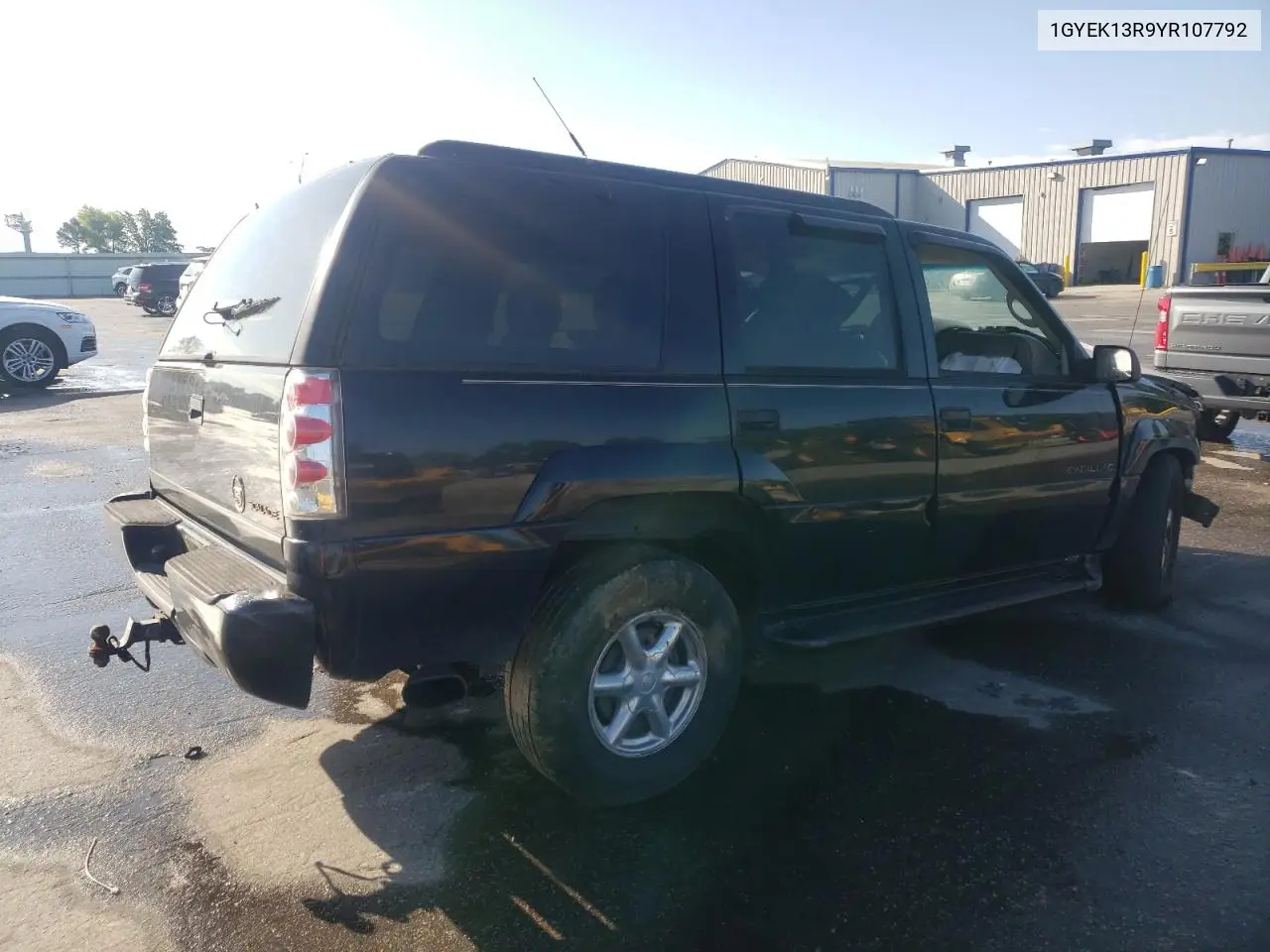 2000 Cadillac Escalade VIN: 1GYEK13R9YR107792 Lot: 57686585