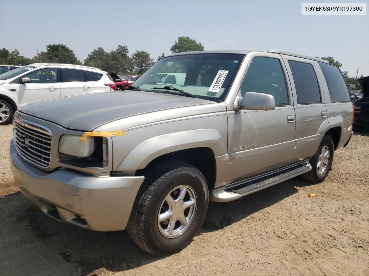 2000 Cadillac Escalade Luxury VIN: 1GYEK63R9YR197300 Lot: 60026815