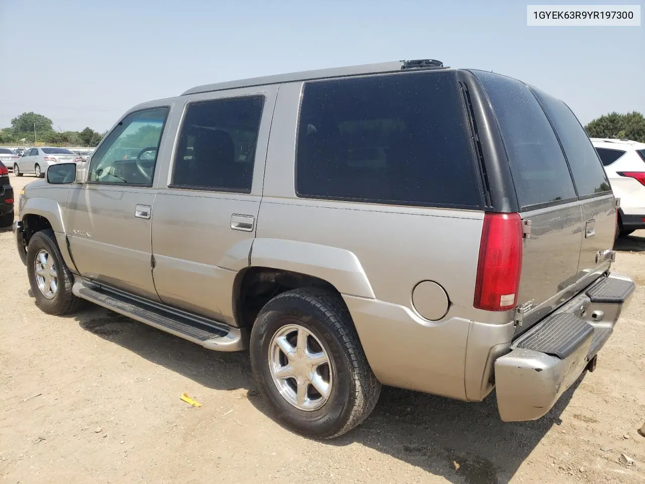 2000 Cadillac Escalade Luxury VIN: 1GYEK63R9YR197300 Lot: 60026815