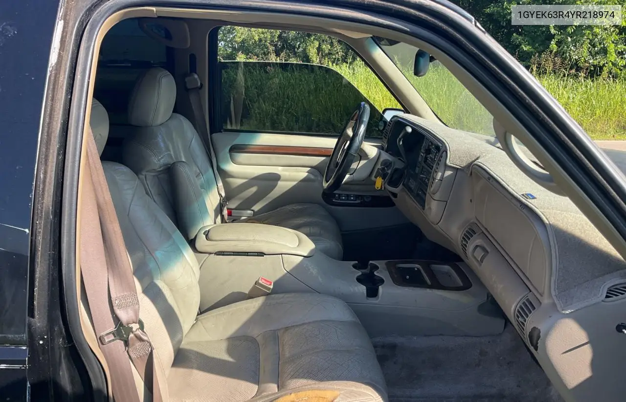 2000 Cadillac Escalade Luxury VIN: 1GYEK63R4YR218974 Lot: 64570765
