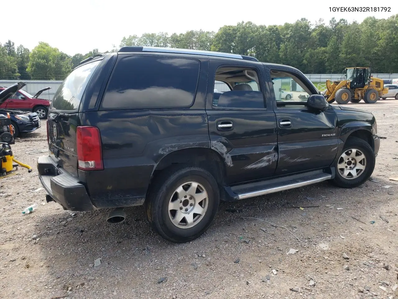 2002 Cadillac Escalade Luxury VIN: 1GYEK63N32R181792 Lot: 64061875