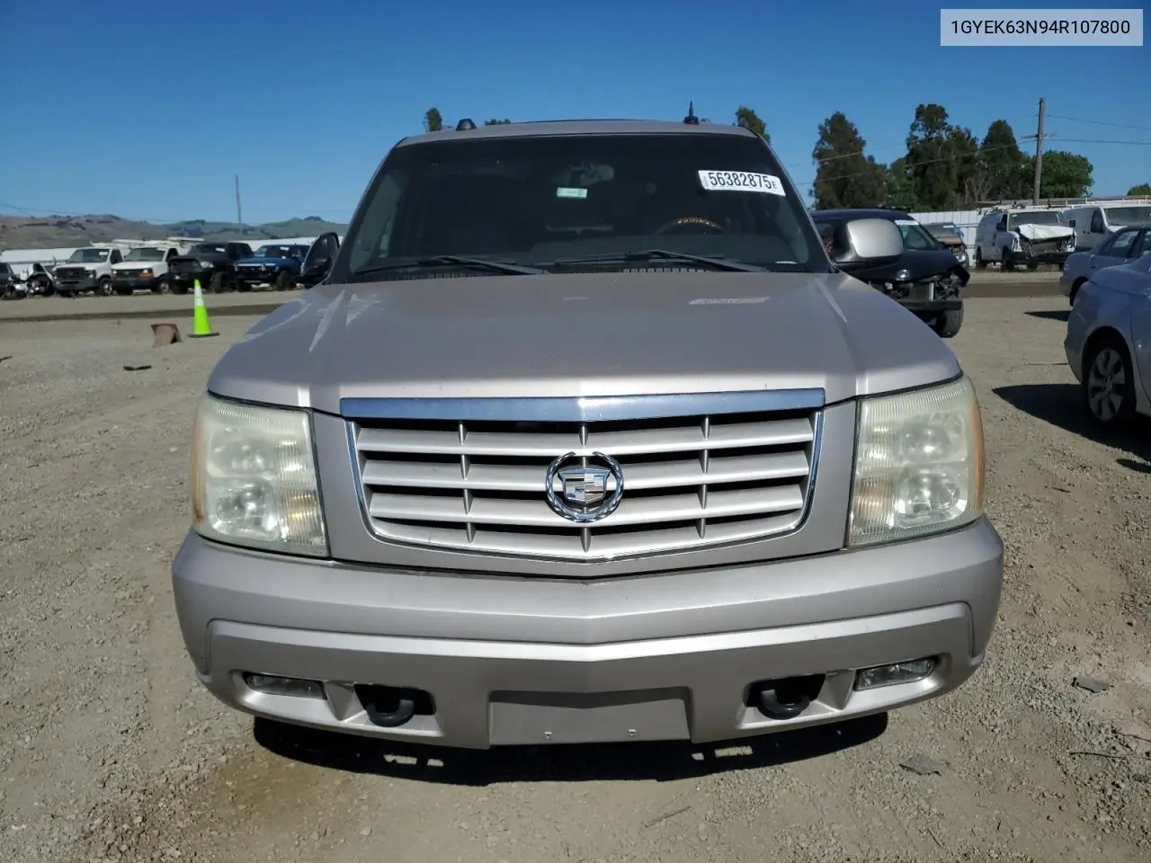 2004 Cadillac Escalade Luxury VIN: 1GYEK63N94R107800 Lot: 56382875