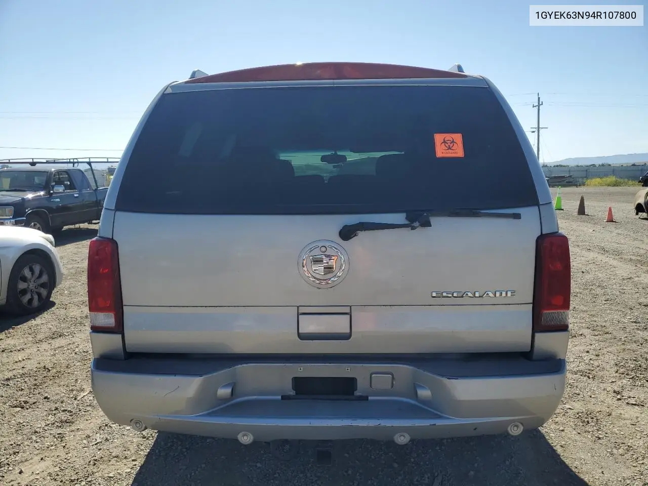 2004 Cadillac Escalade Luxury VIN: 1GYEK63N94R107800 Lot: 56382875