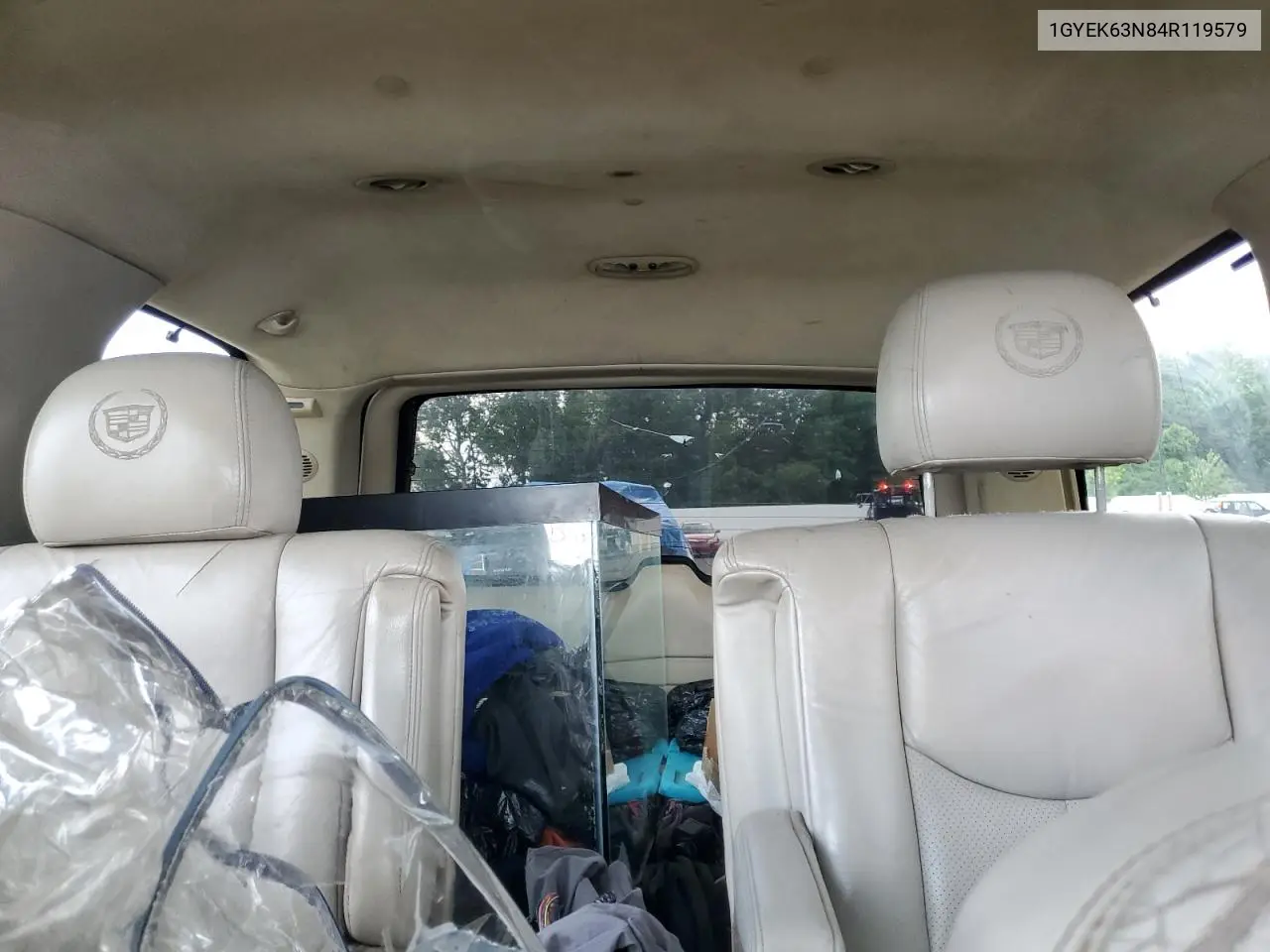 2004 Cadillac Escalade Luxury VIN: 1GYEK63N84R119579 Lot: 60882945