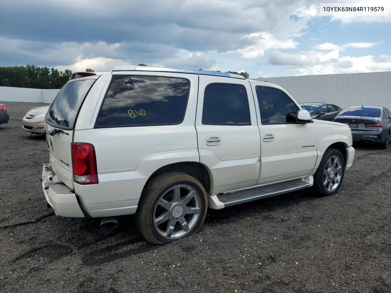 2004 Cadillac Escalade Luxury VIN: 1GYEK63N84R119579 Lot: 60882945