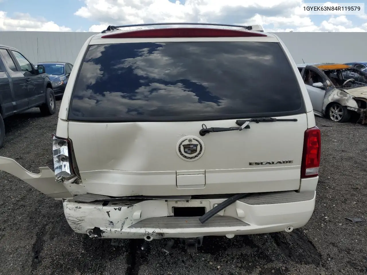 2004 Cadillac Escalade Luxury VIN: 1GYEK63N84R119579 Lot: 60882945