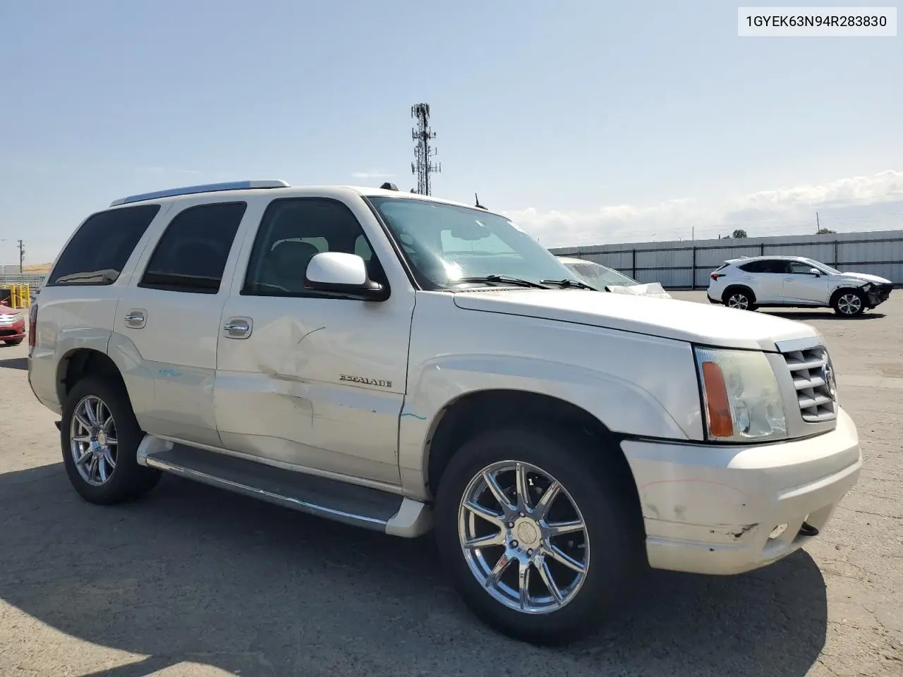 2004 Cadillac Escalade Luxury VIN: 1GYEK63N94R283830 Lot: 61431285